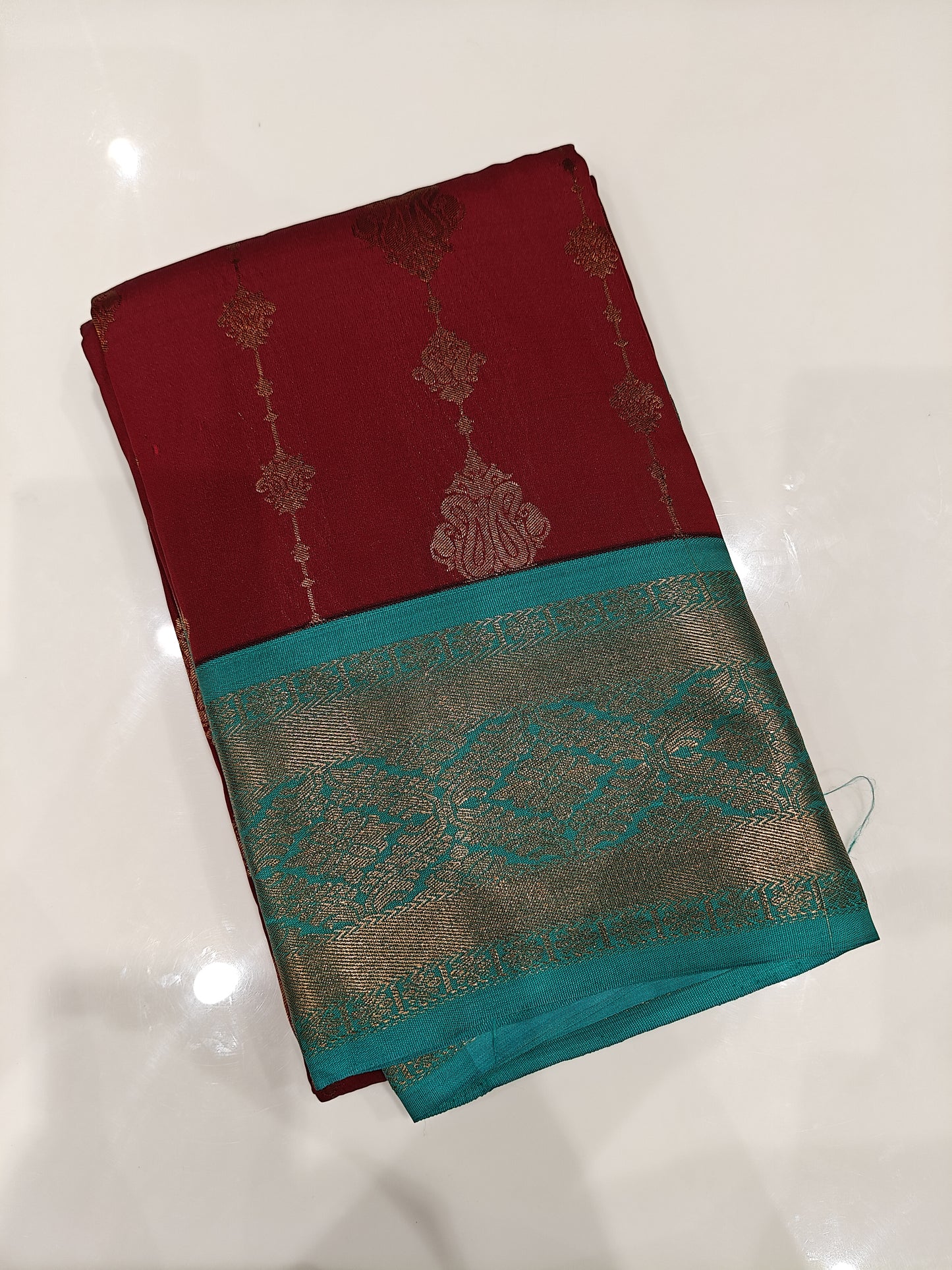 OFFER SALES SAREES - IHA 27253