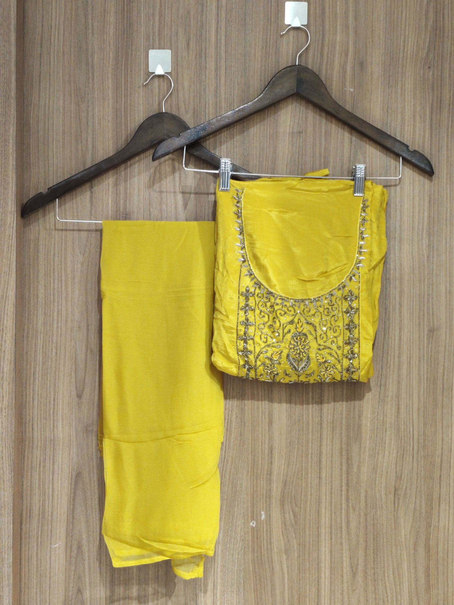 OFFER SALES UNSTITCHED SALWAR - IHA 27184
