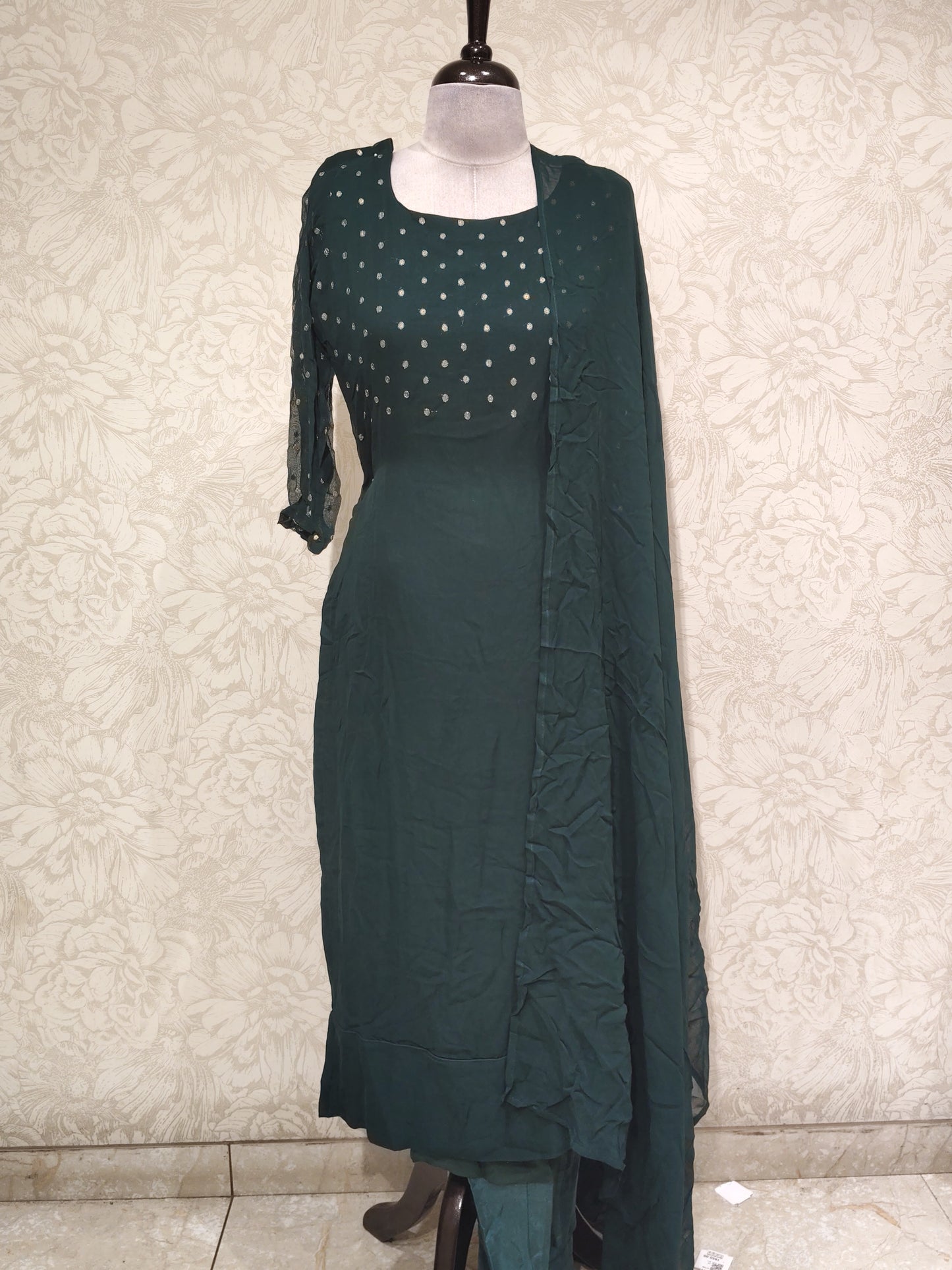 OFFER SALES TOP AND BOTTOM COLLECTIONS - IHA 27223