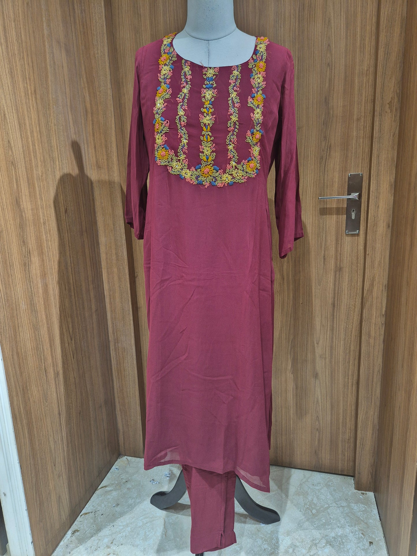 OFFER SALES TOP AND BOTTOM - IHA 26703
