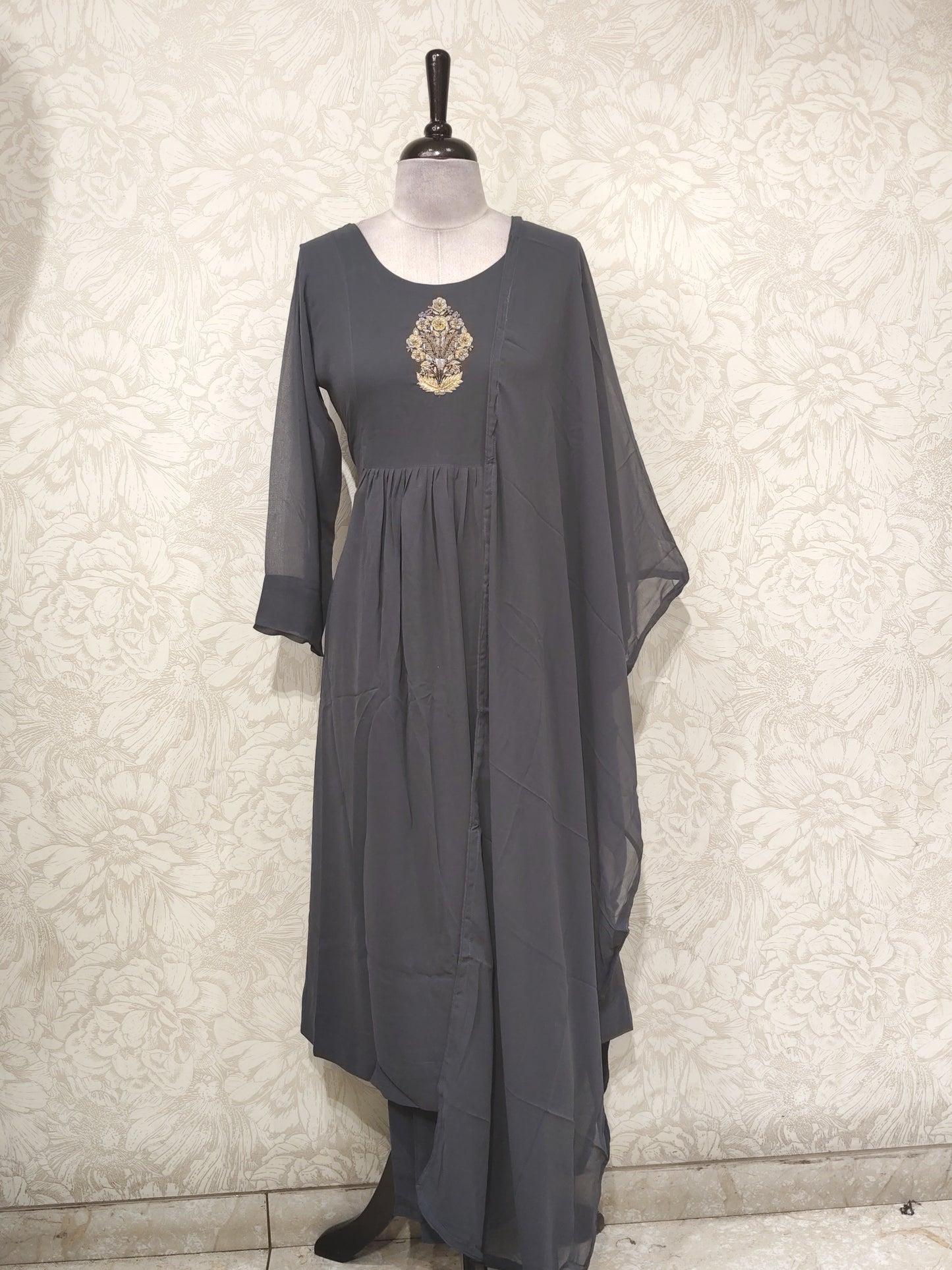 OFFER SALES TOP AND BOTTOM COLLECTIONS - IHA 27407