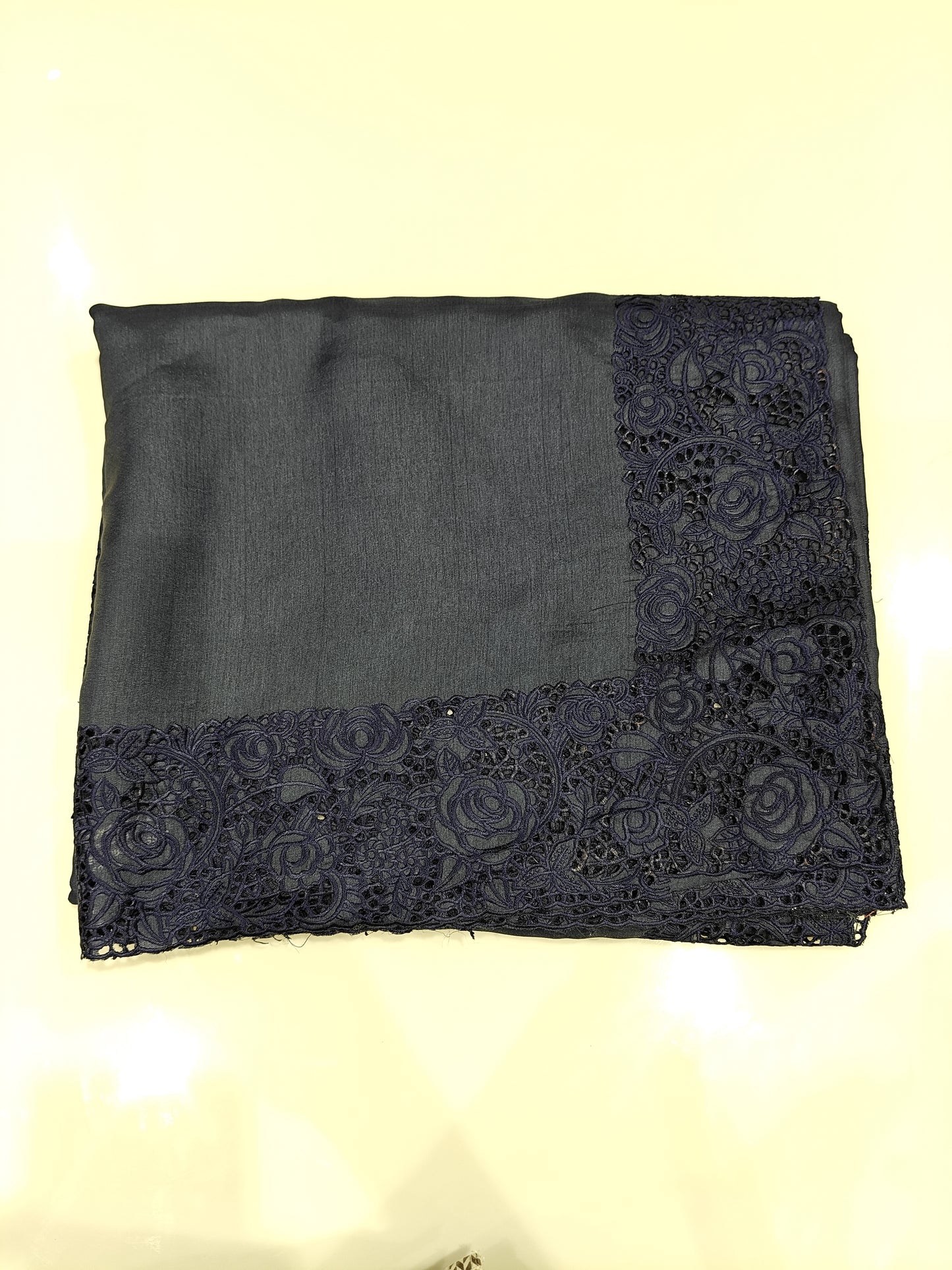 OFFER SALES SAREES - IHA 27253