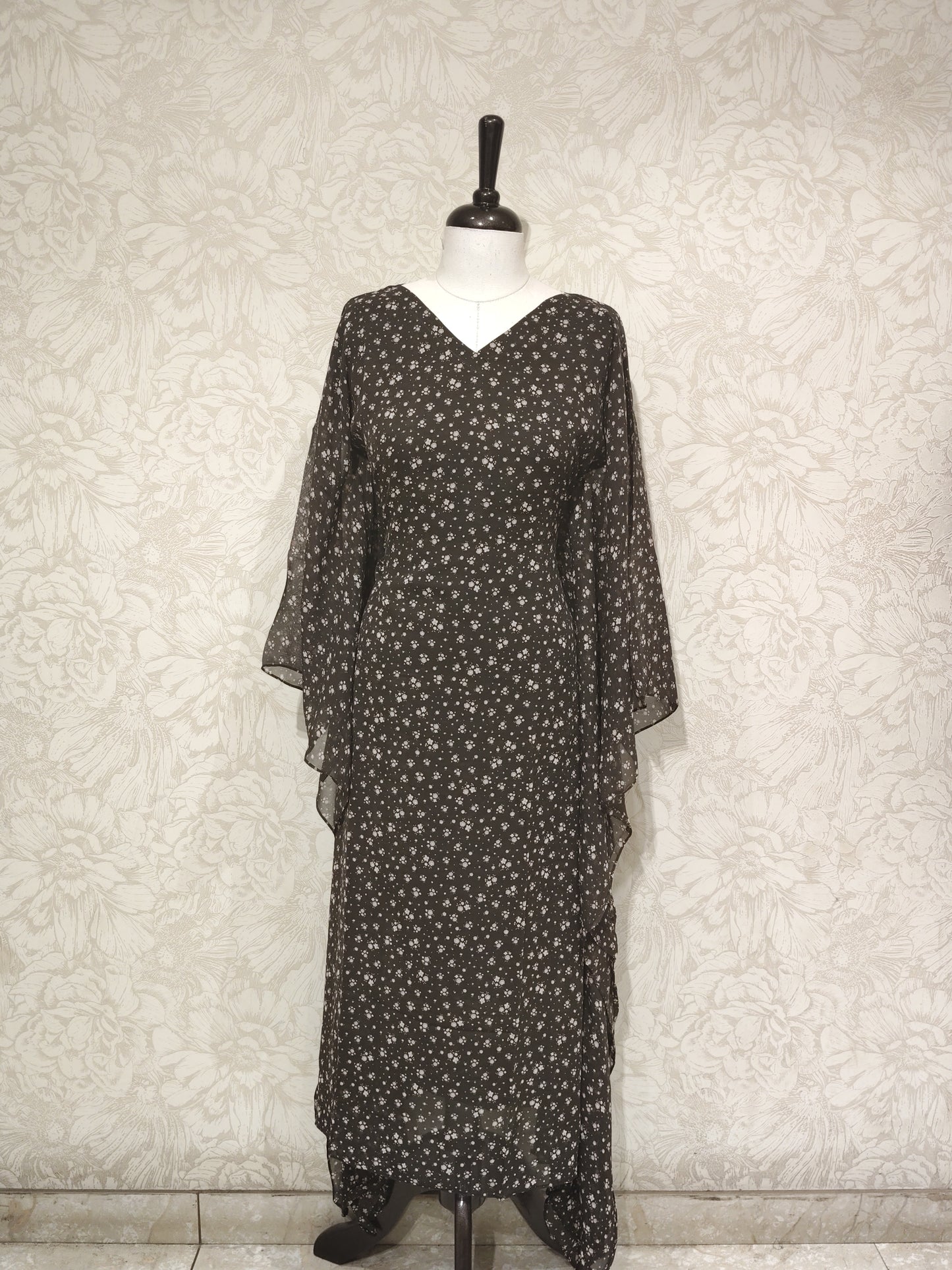 OFFER SALES TOPS COLLECTIONS - IHA 27085