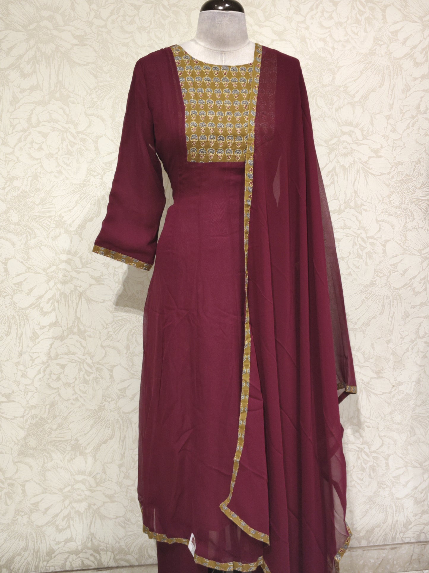 OFFER SALES TOP AND BOTTOM COLLECTIONS - IHA 27223