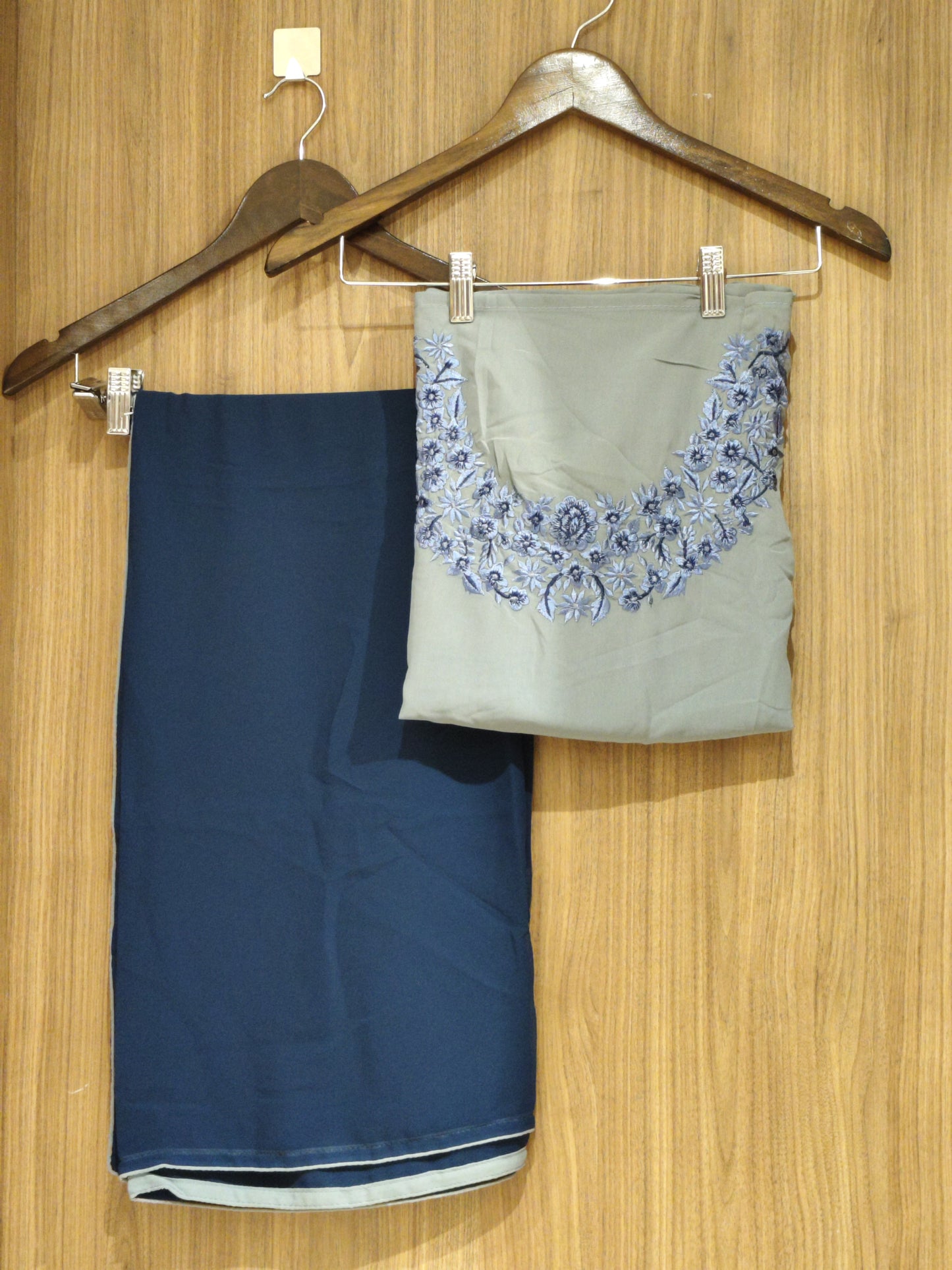 OFFER SALES UNSTITCHED SALWAR SUITS - IHA 27443
