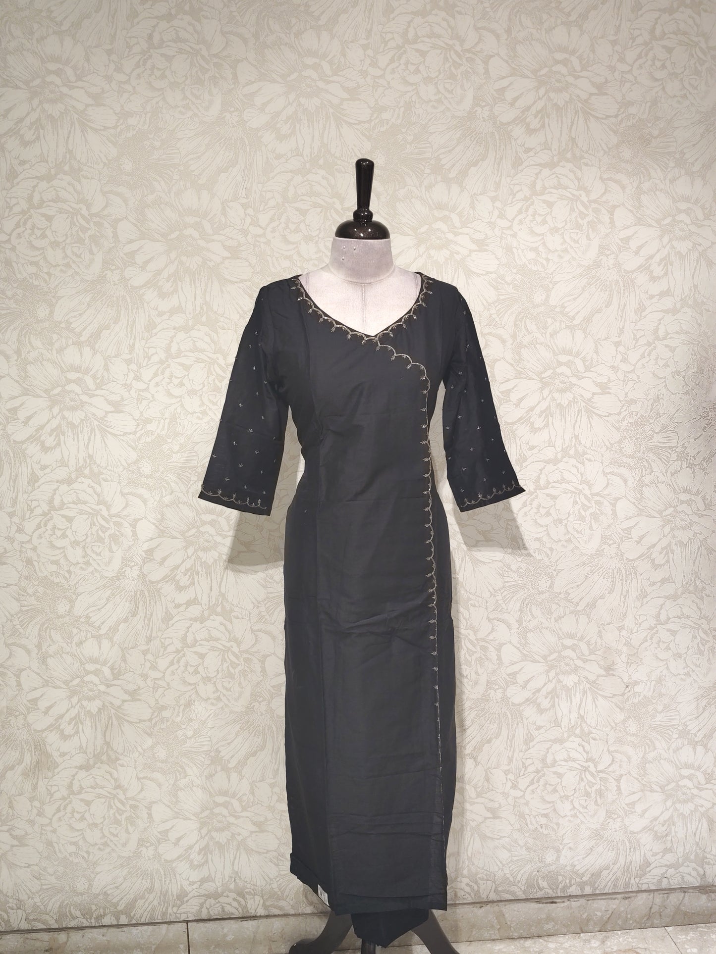 OFFER SALES TOP AND BOTTOM - IHA 27533