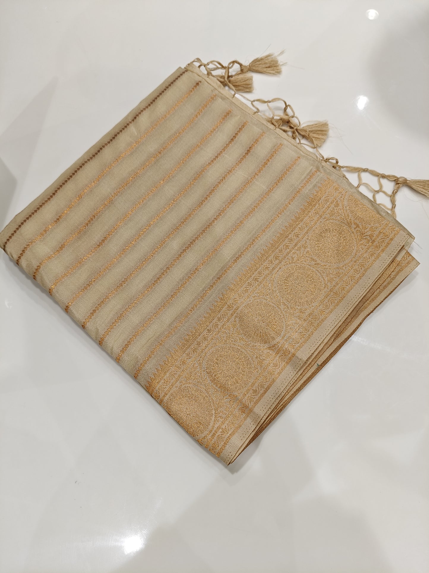 OFFER SALES SAREES - IHA 27224