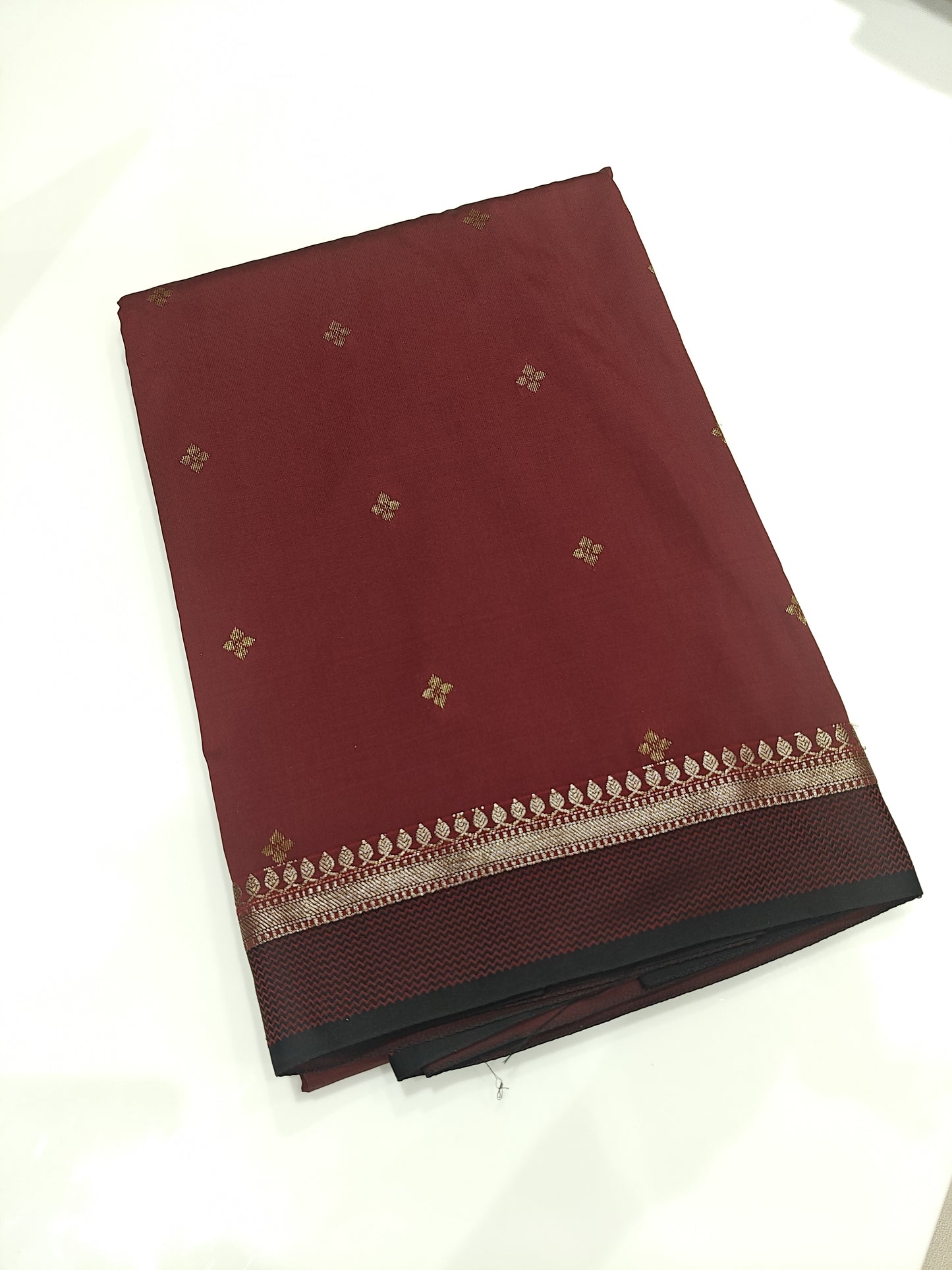 OFFER SALES SAREES - IHA 27224