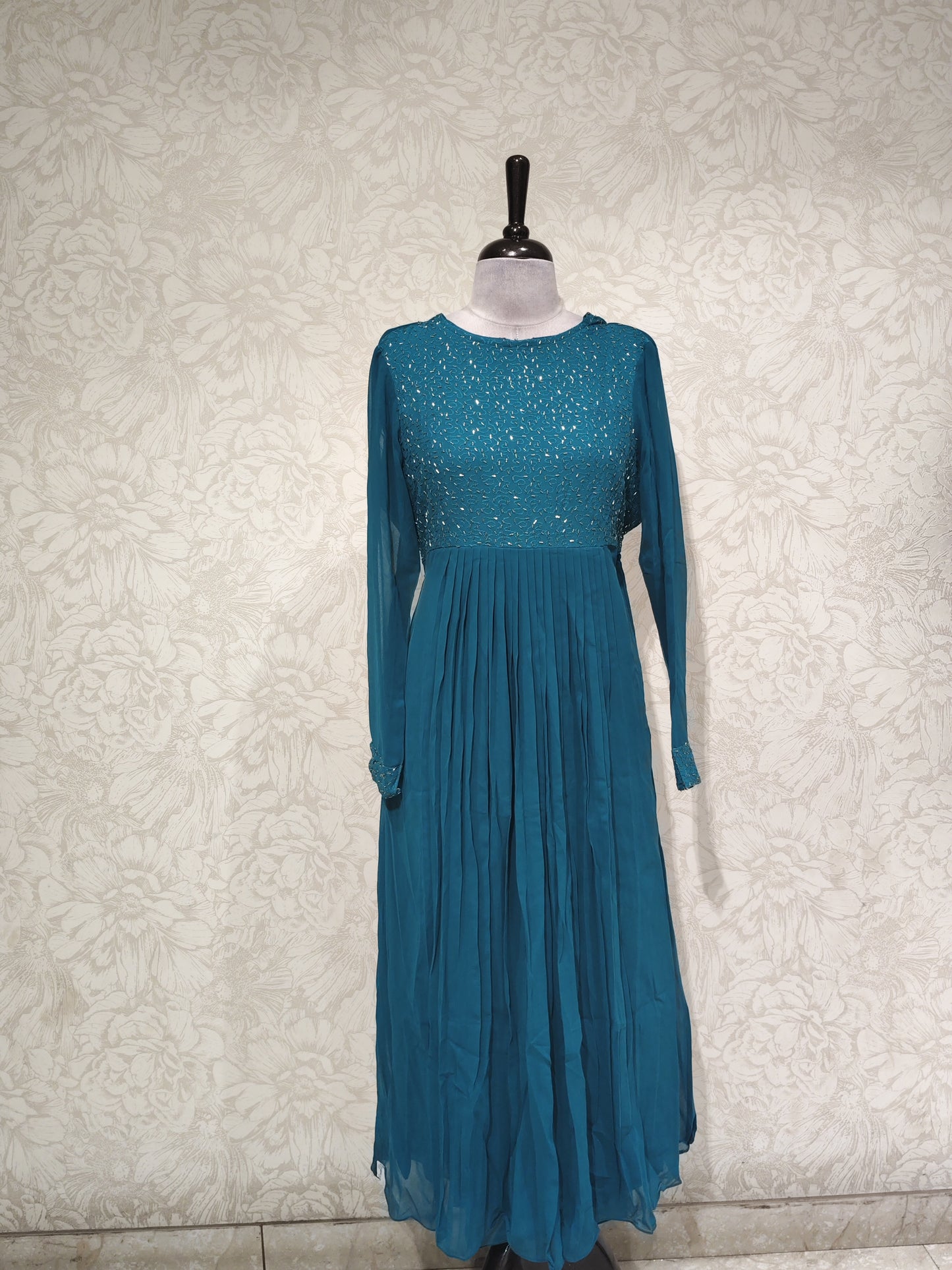 OFFER SALES TOPS COLLECTIONS - IHA 27179