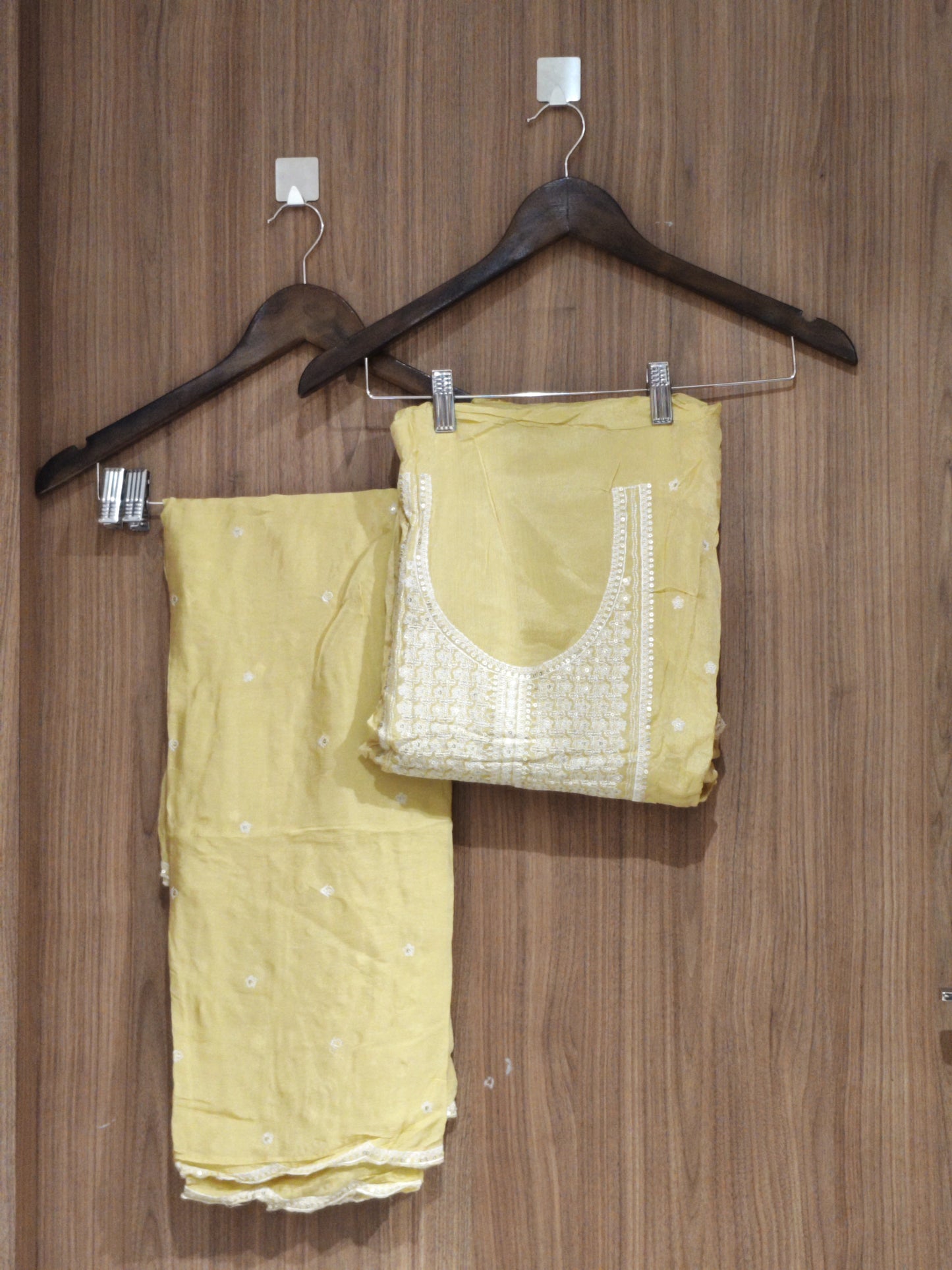 OFFER SALES UNSTITCHED SALWAR SUITS - IHA 27344