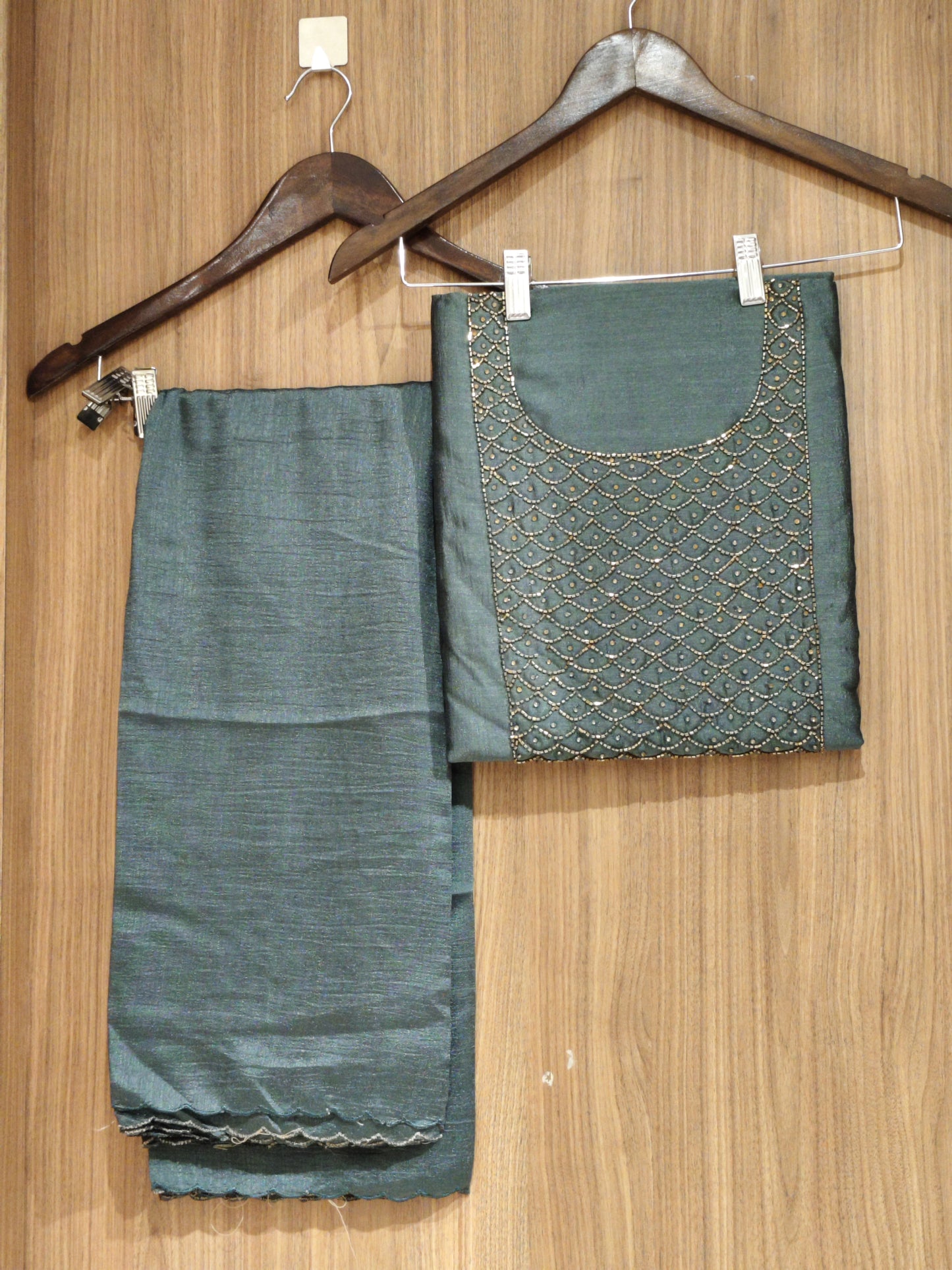 OFFER SALES UNSTITCHED SALWAR SUITS - IHA 27443