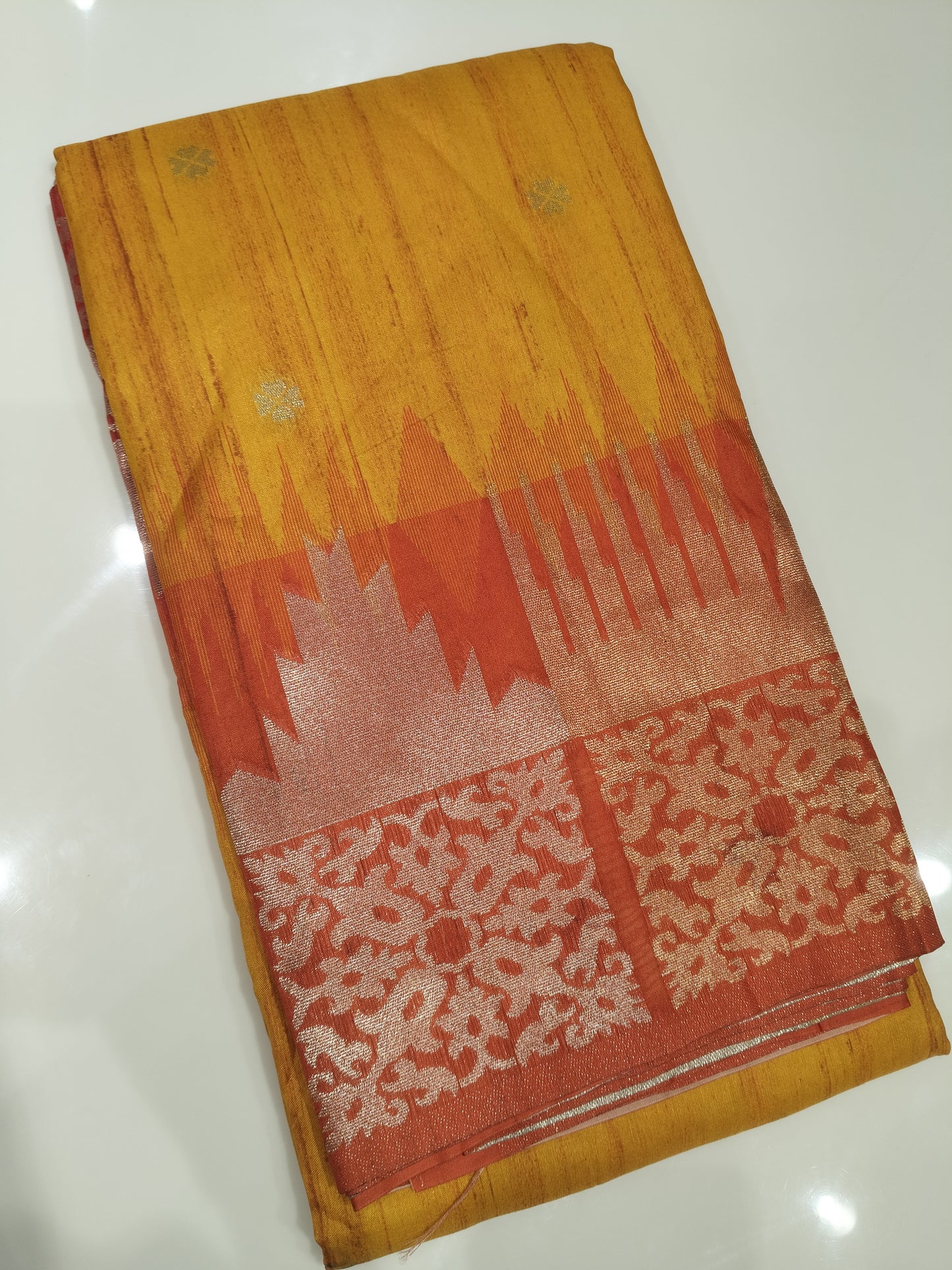 OFFER SALES SAREES - IHA 27316