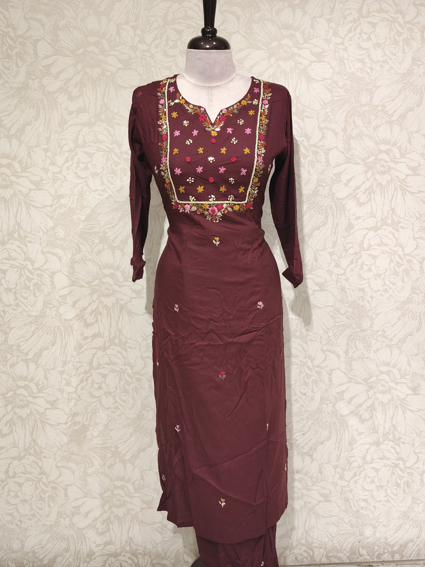OFFER SALES TOP AND BOTTOM COLLECTIONS - IHA 27223