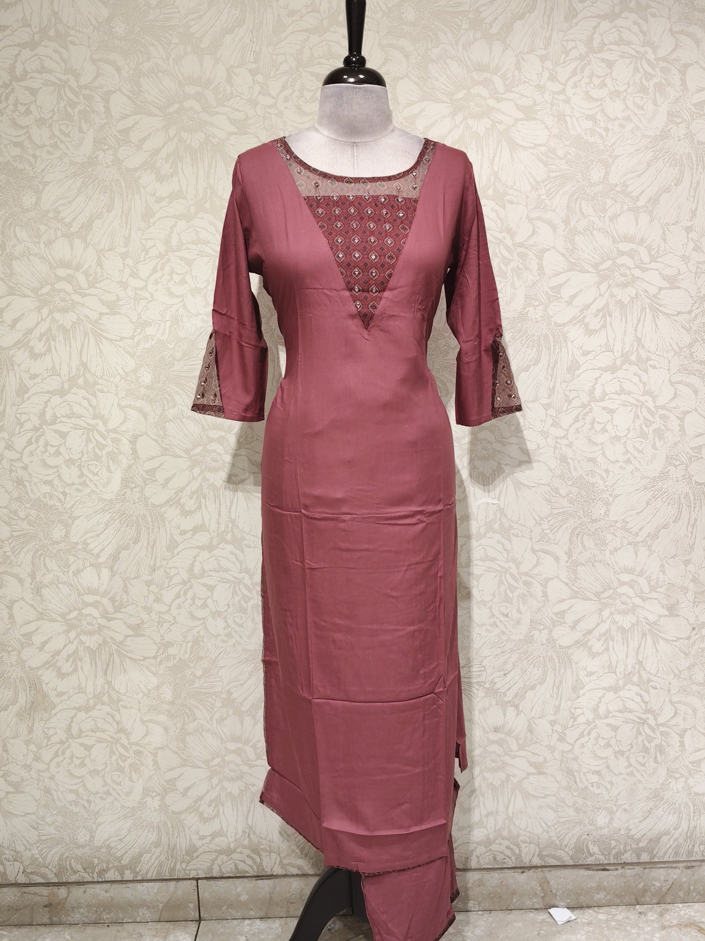 OFFER SALES TOP AND BOTTOM COLLECTIONS - IHA 27223
