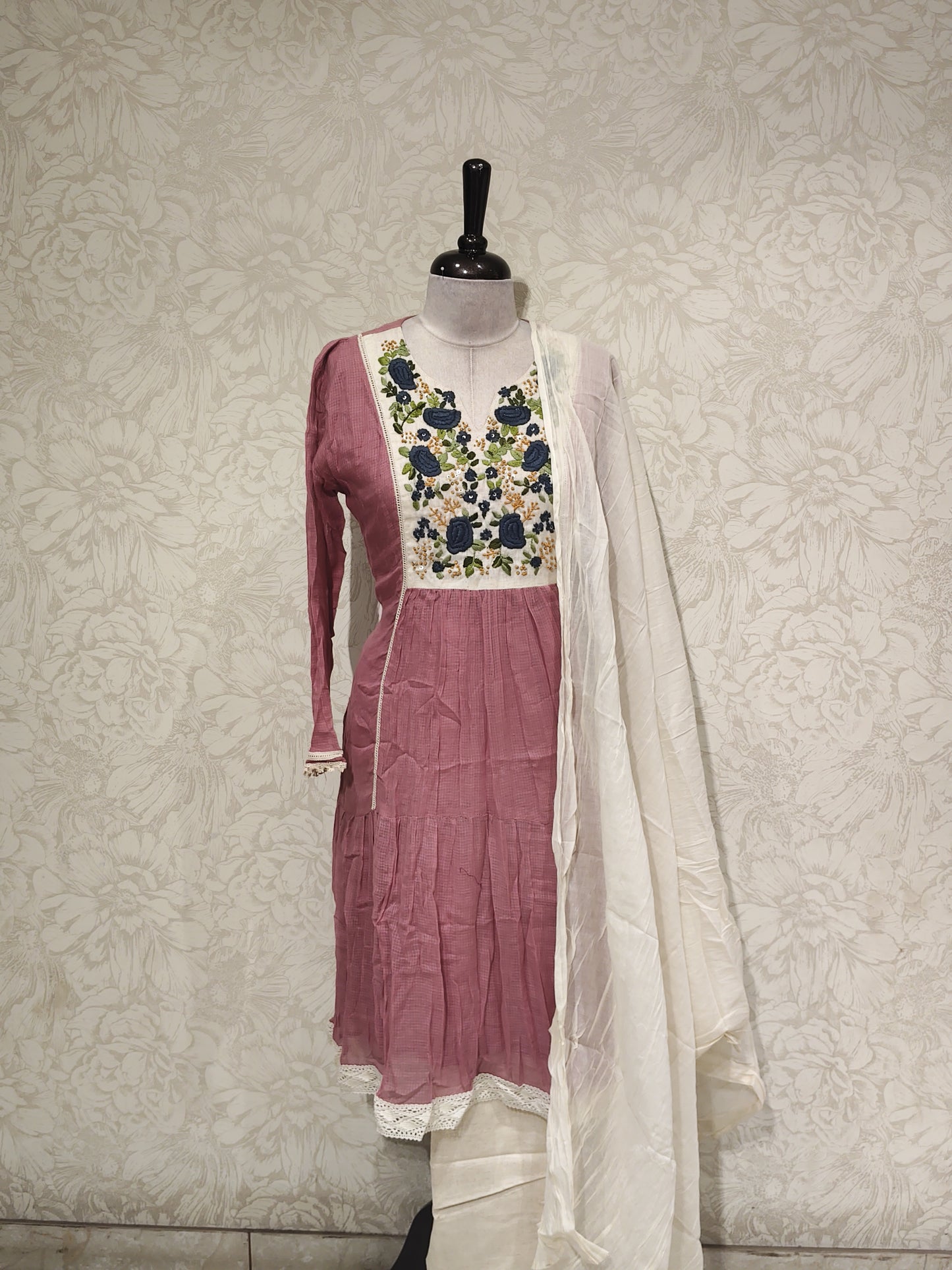 OFFER SALES TOP AND BOTTOM - IHA 27533