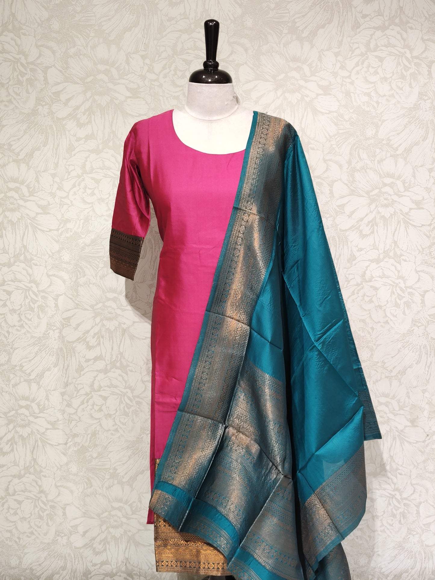 OFFER SALES TOPS COLLECTIONS - IHA 27103