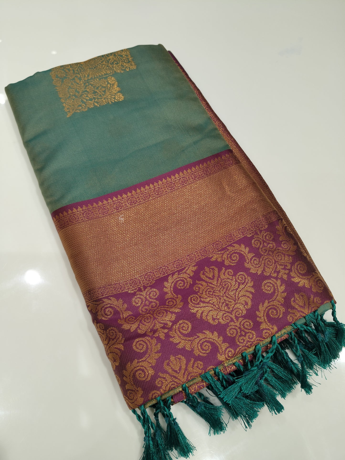 OFFER SALES SAREES - IHA 27410