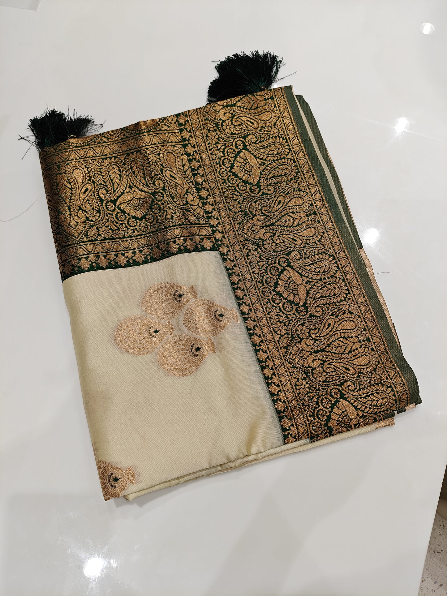 OFFER SALES SAREES - IHA 27224