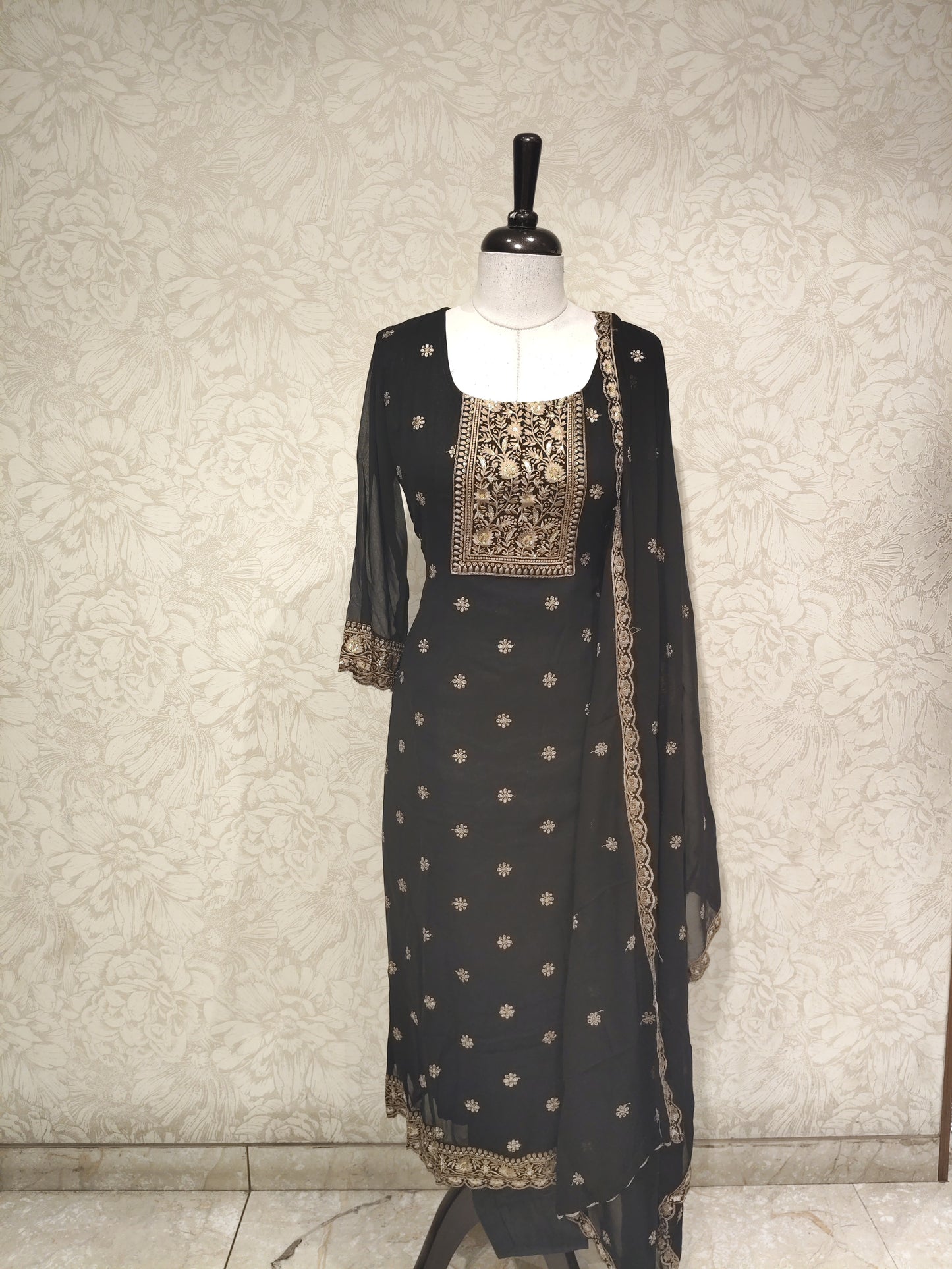 OFFER SALES TOP AND BOTTOM - IHA 27533