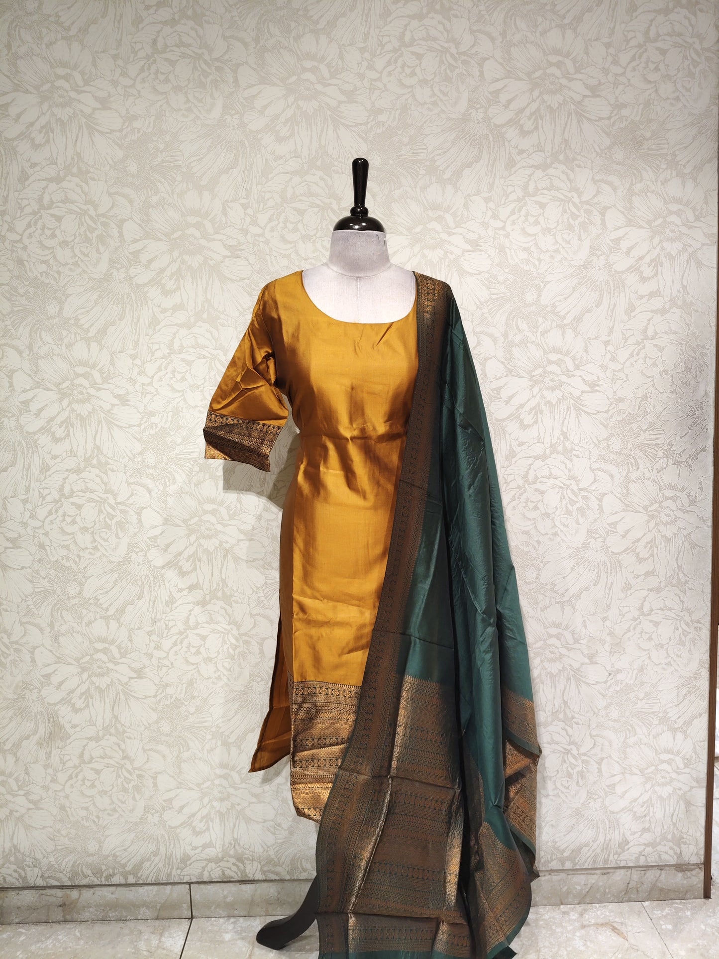OFFER SALES TOPS COLLECTIONS - IHA 27103
