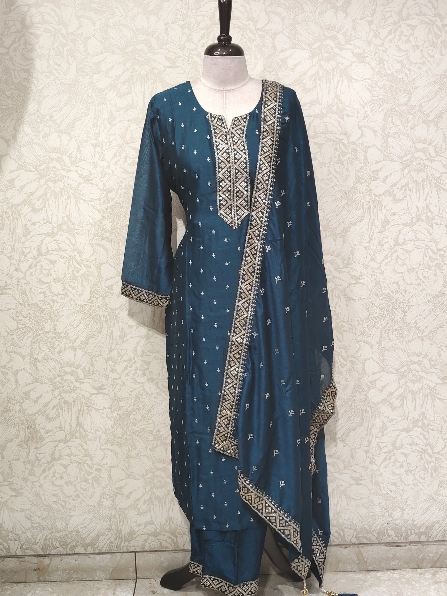 OFFER SALES TOP AND BOTTOM COLLECTIONS - IHA 27407