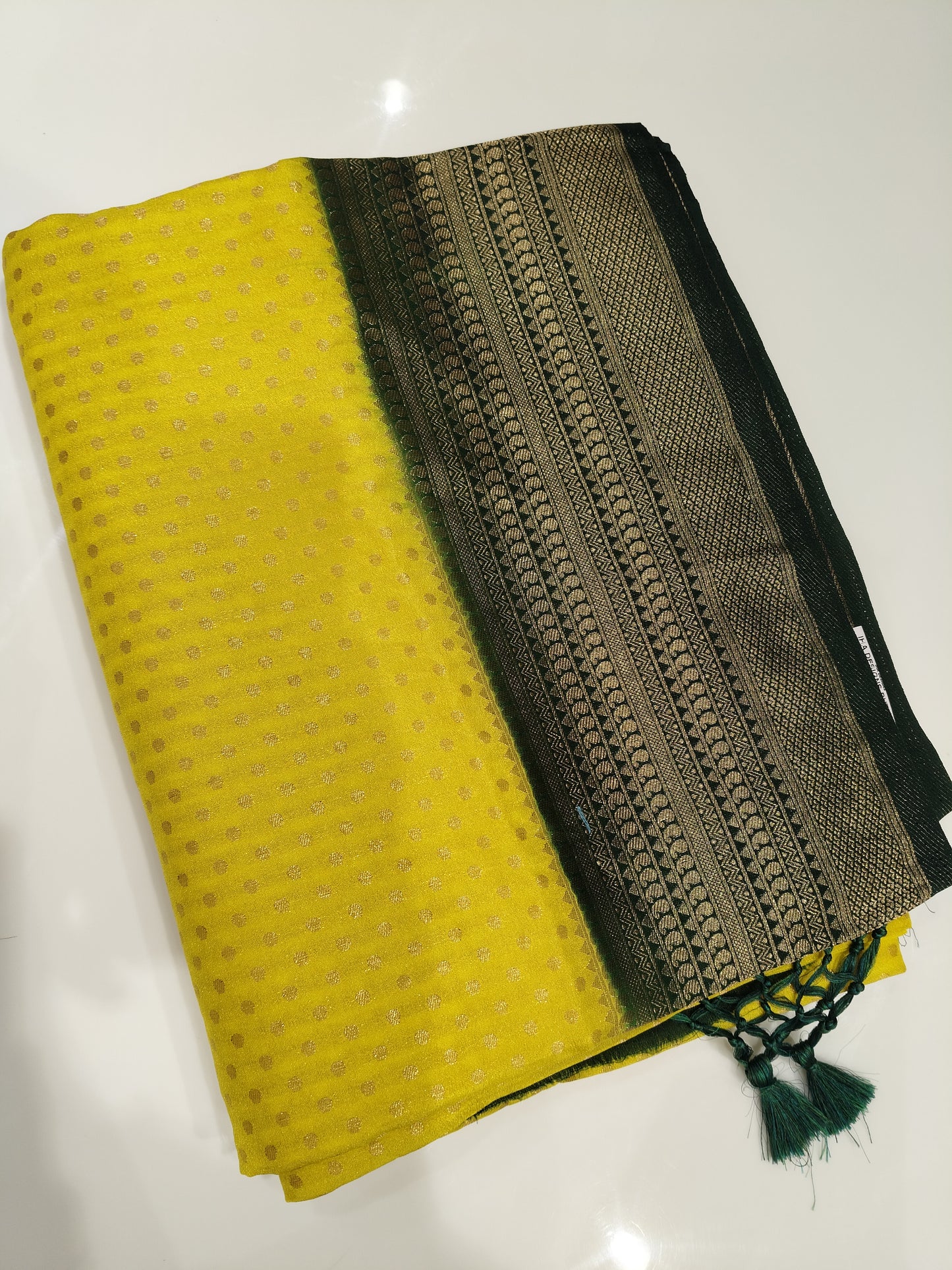 OFFER SALES SAREES - IHA 27316