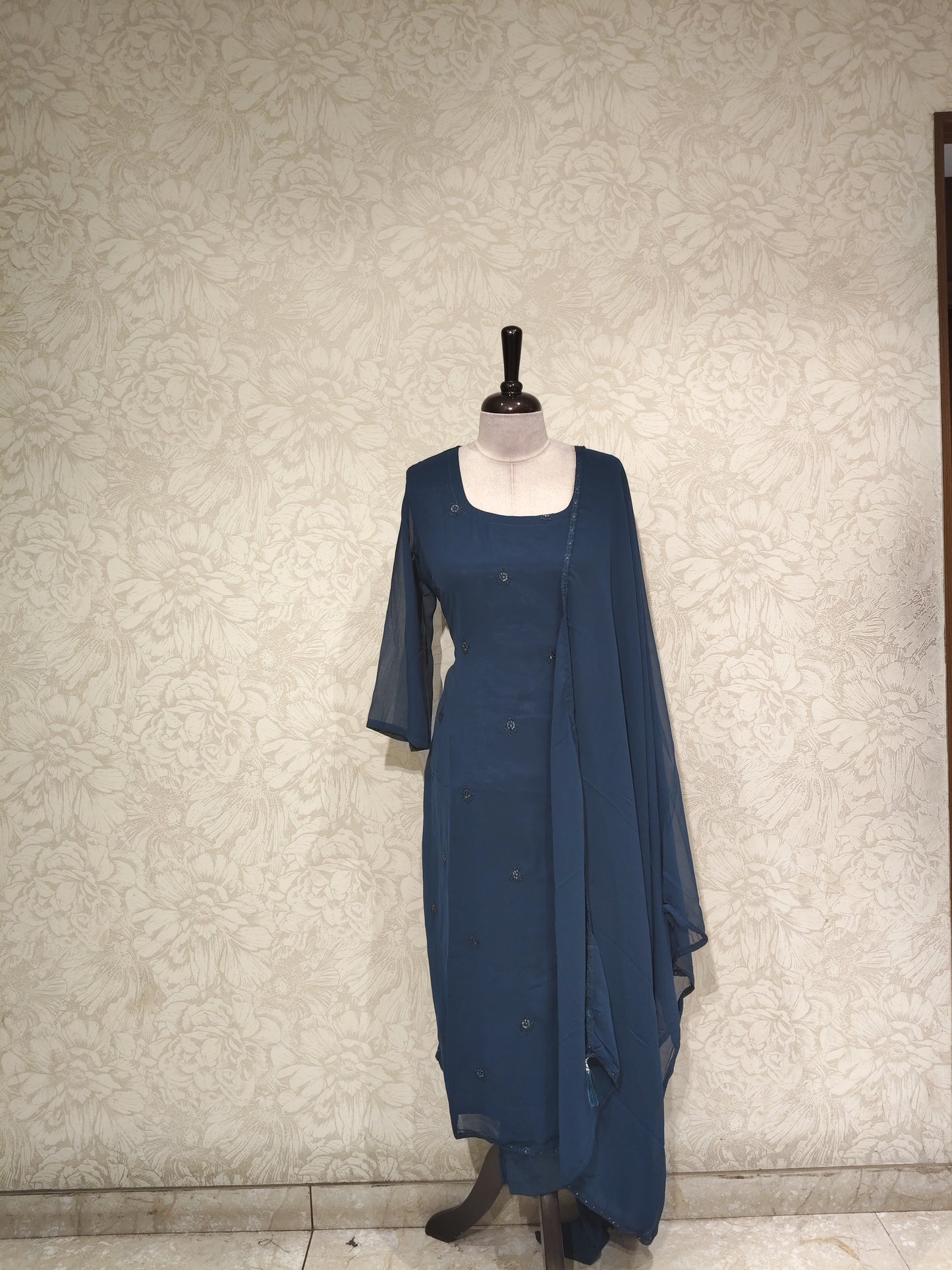 OFFER SALES TOP AND BOTTOM - IHA 27524