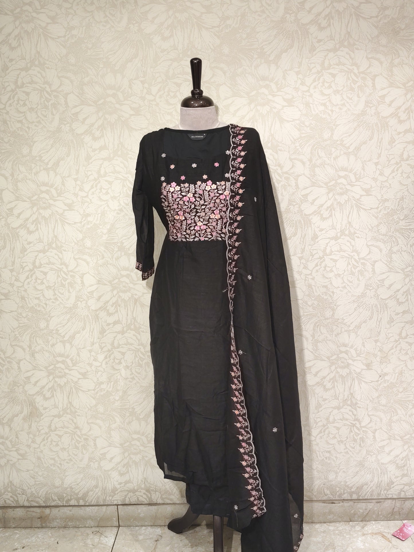 OFFER SALES TOP AND BOTTOM - IHA 27524
