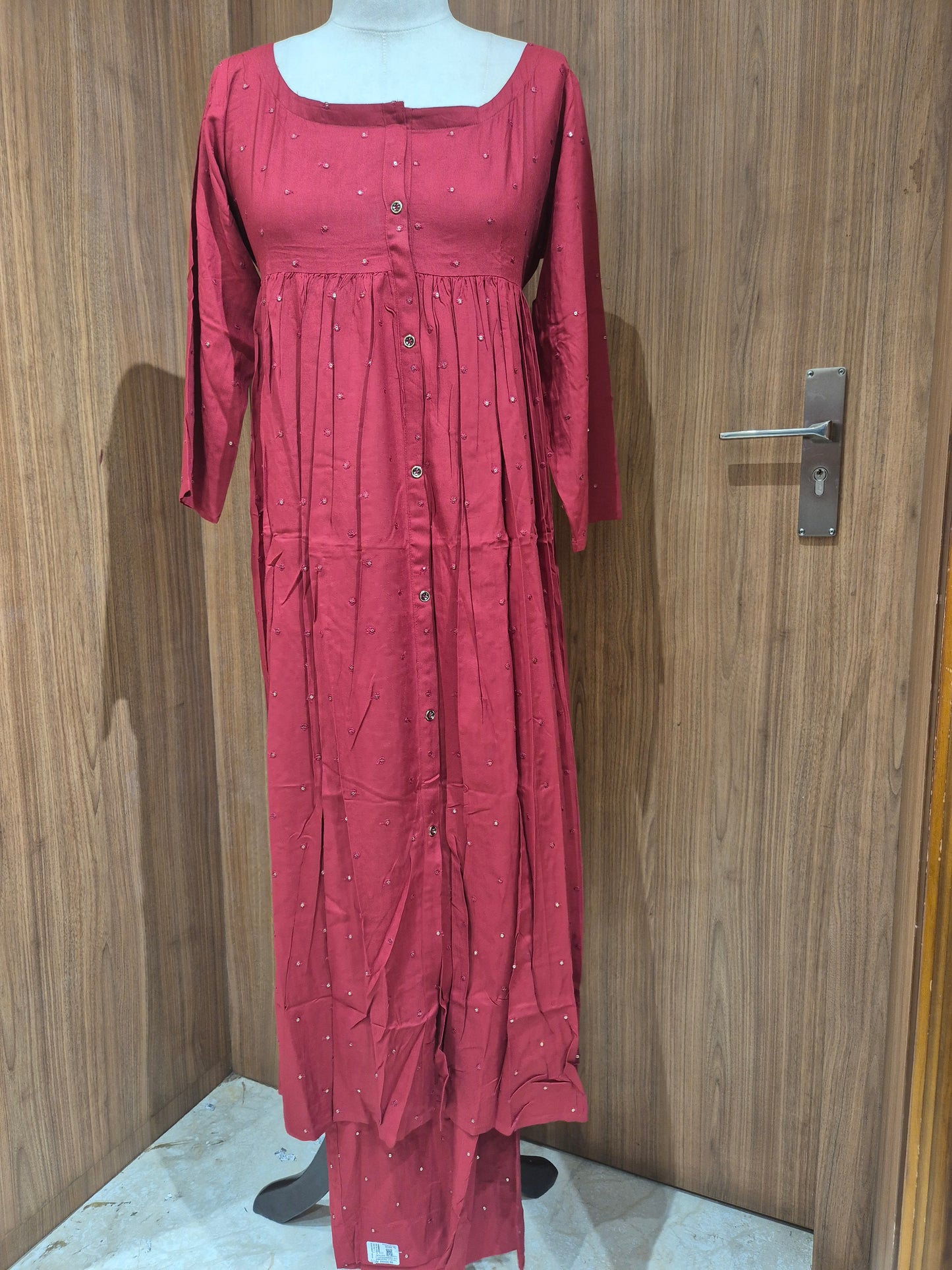 OFFER SALES TOP AND BOTTOM - IHA 26703