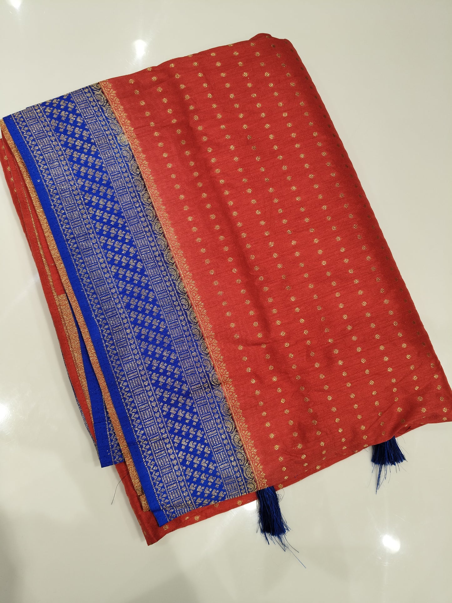 OFFER SALES SAREES - IHA 27316