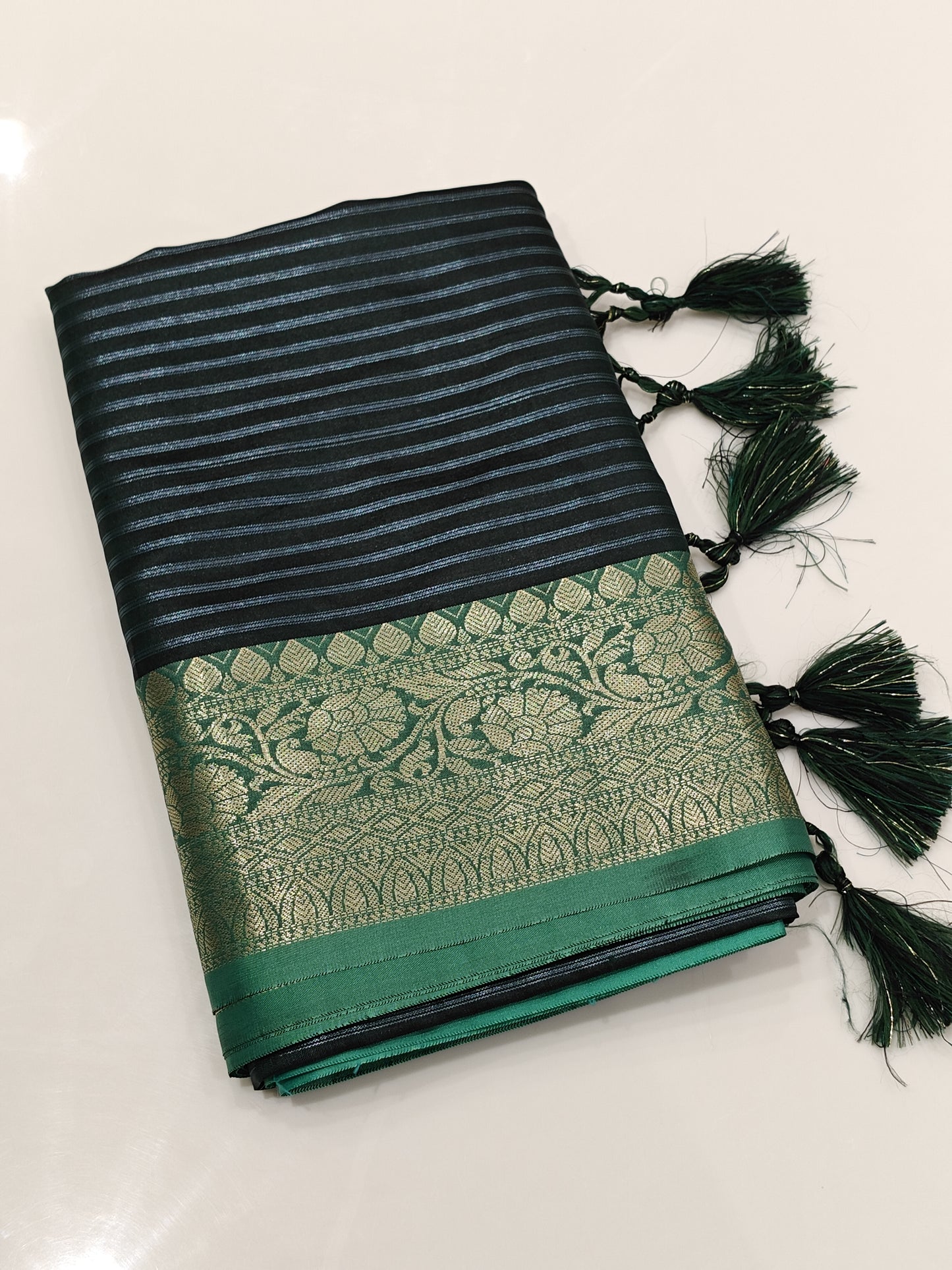 OFFER SALES SAREES - IHA 27529