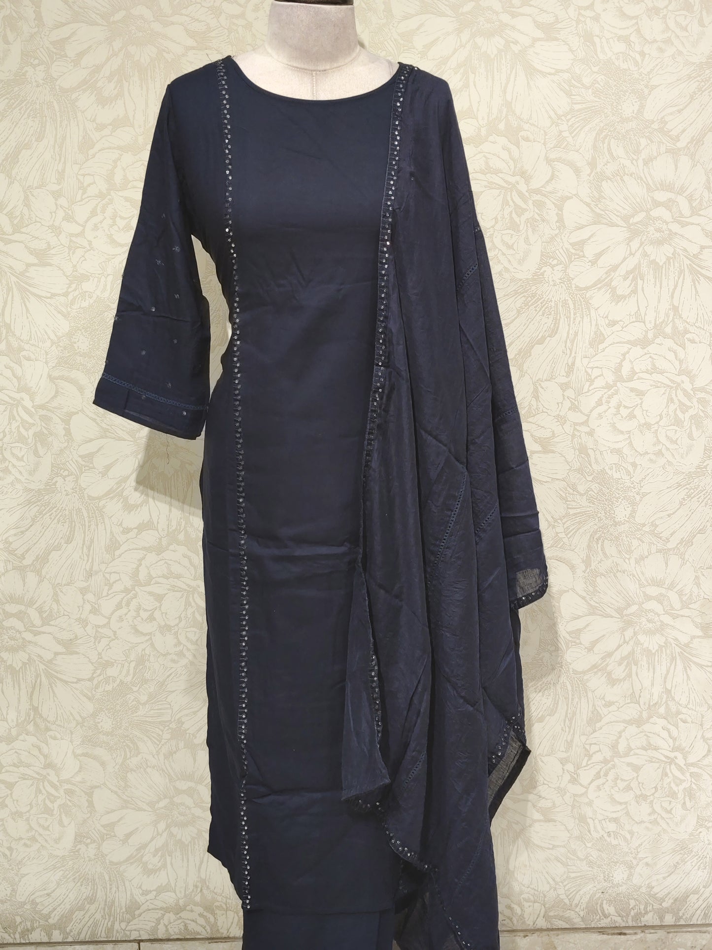 OFFER SALES TOP AND BOTTOM COLLECTIONS - IHA 27223