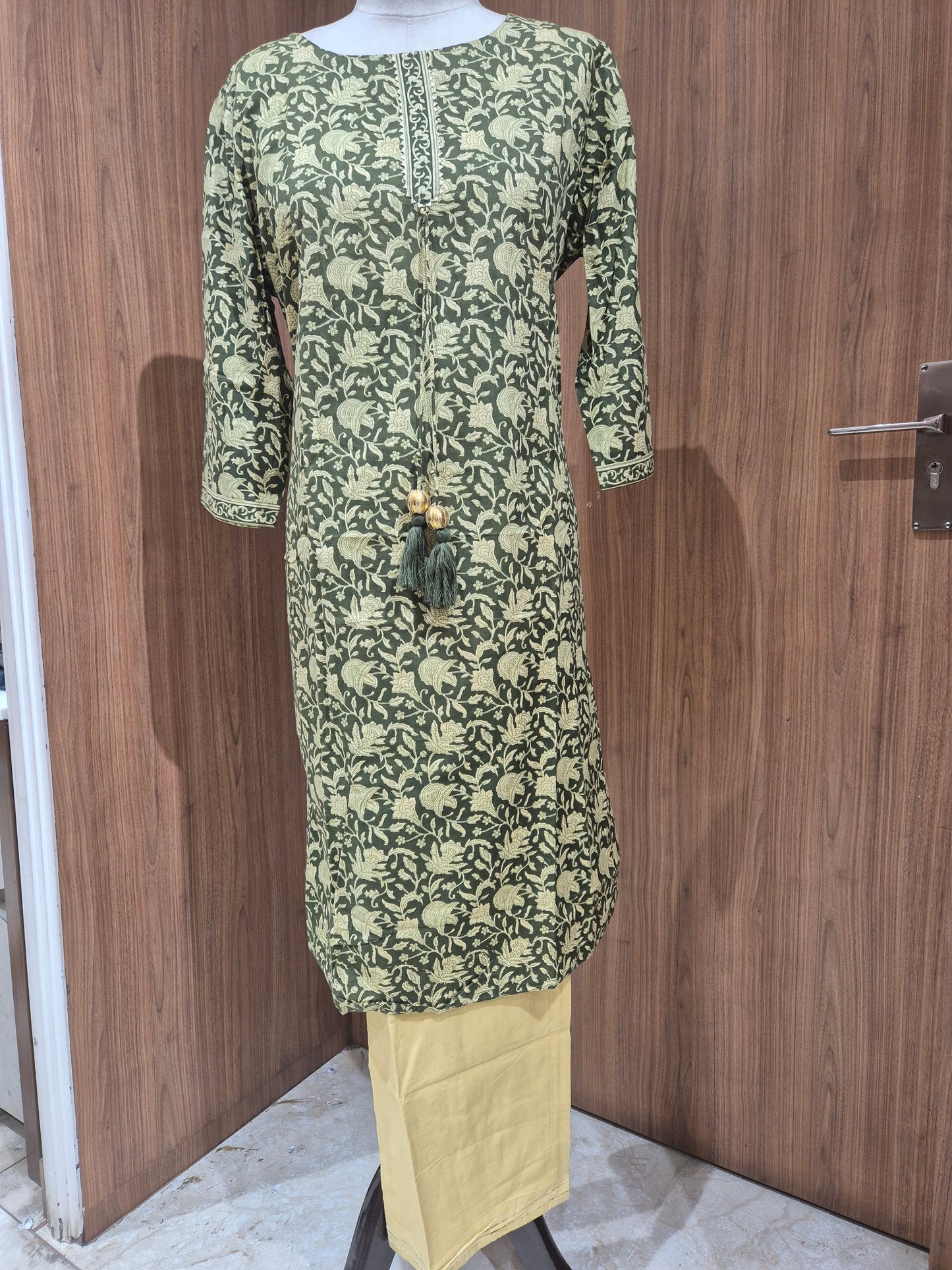 OFFER SALES TOP AND BOTTOM - IHA 26703