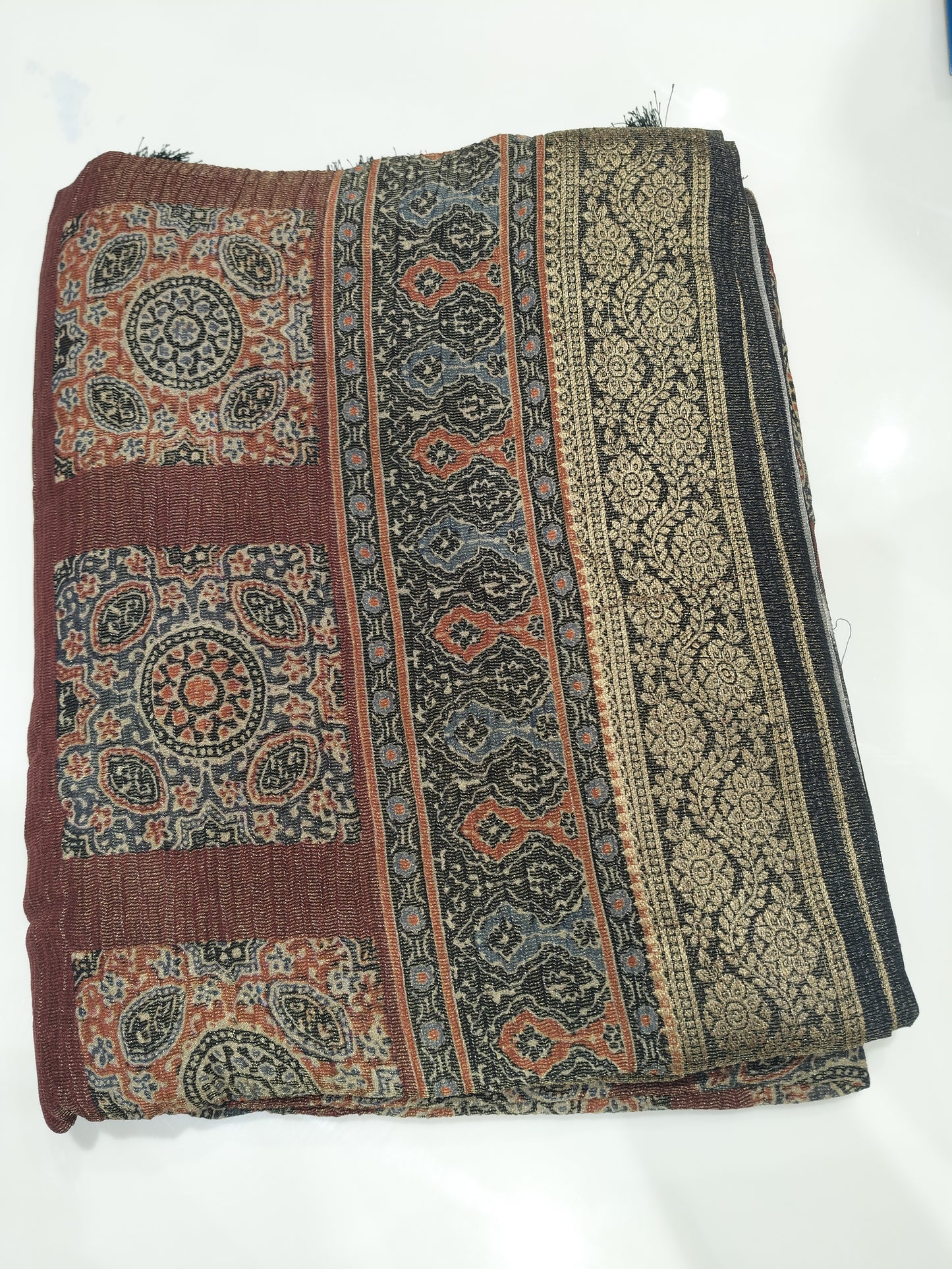OFFER SALES SAREES - IHA 27342