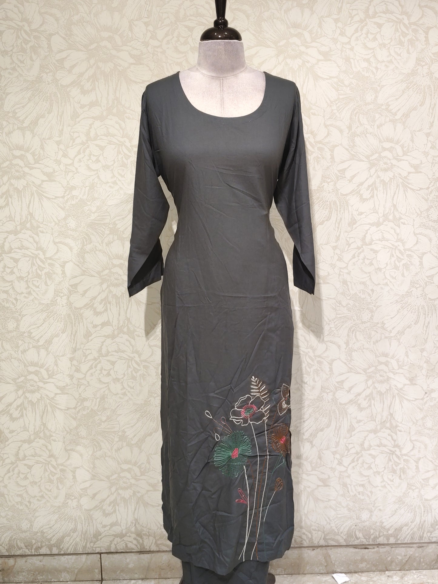 OFFER SALES TOP AND BOTTOM COLLECTIONS - IHA 27223