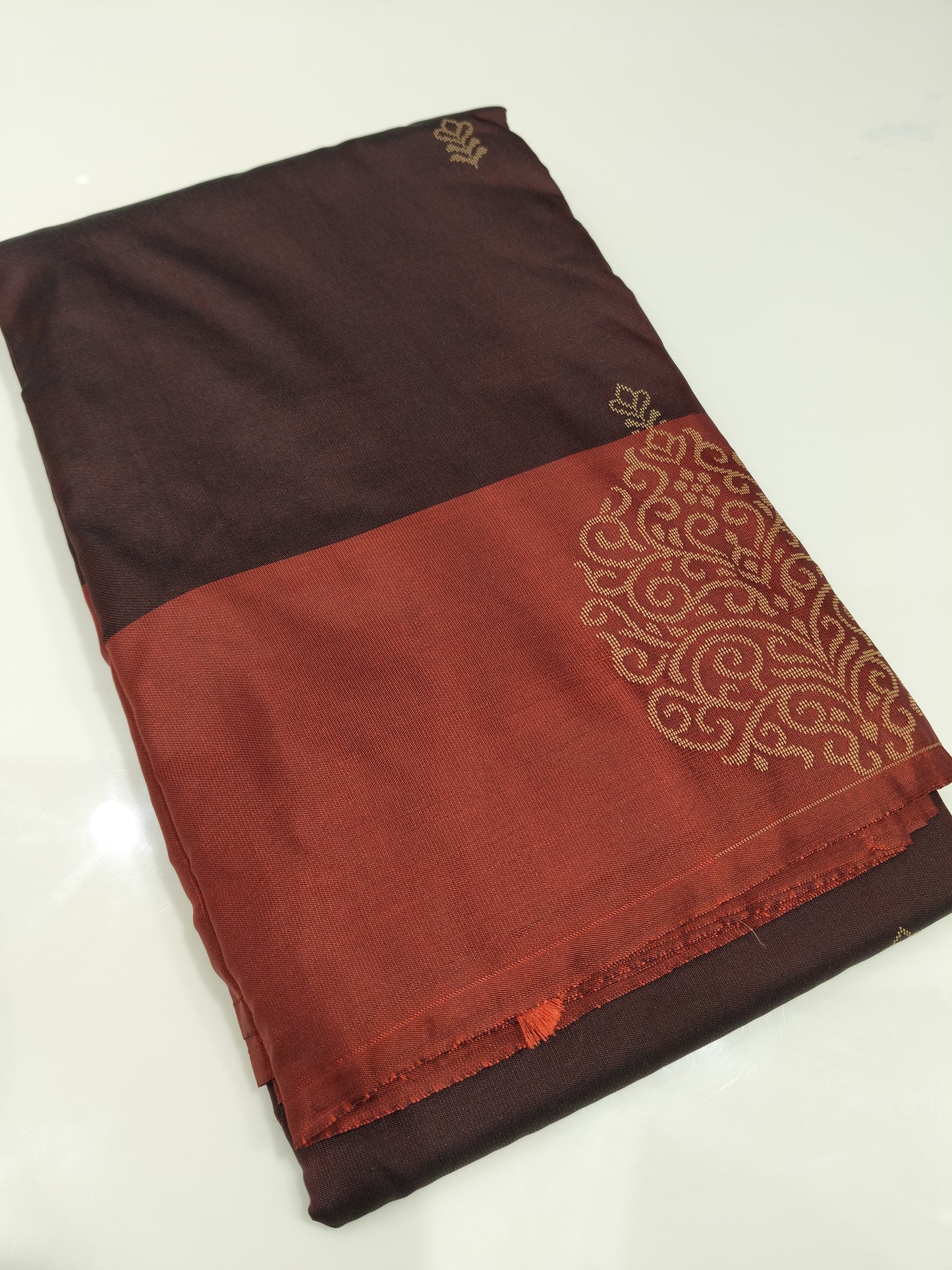 OFFER SALES SAREES - IHA 27410