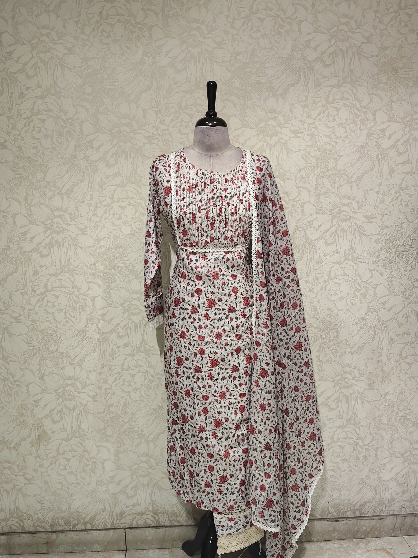 OFFER SALES TOP AND BOTTOM - IHA 27533