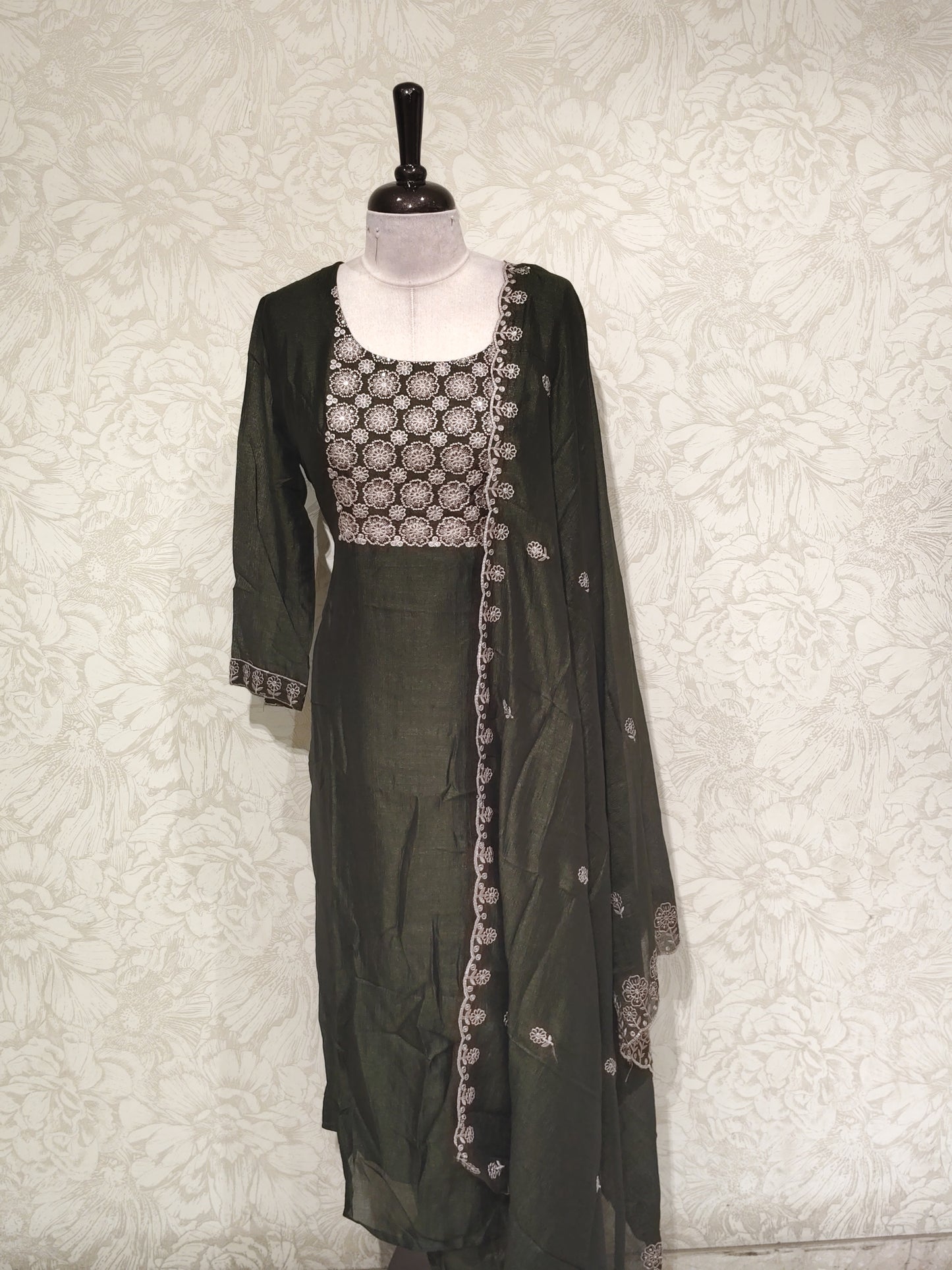 OFFER SALES TOP AND BOTTOM - IHA 27524