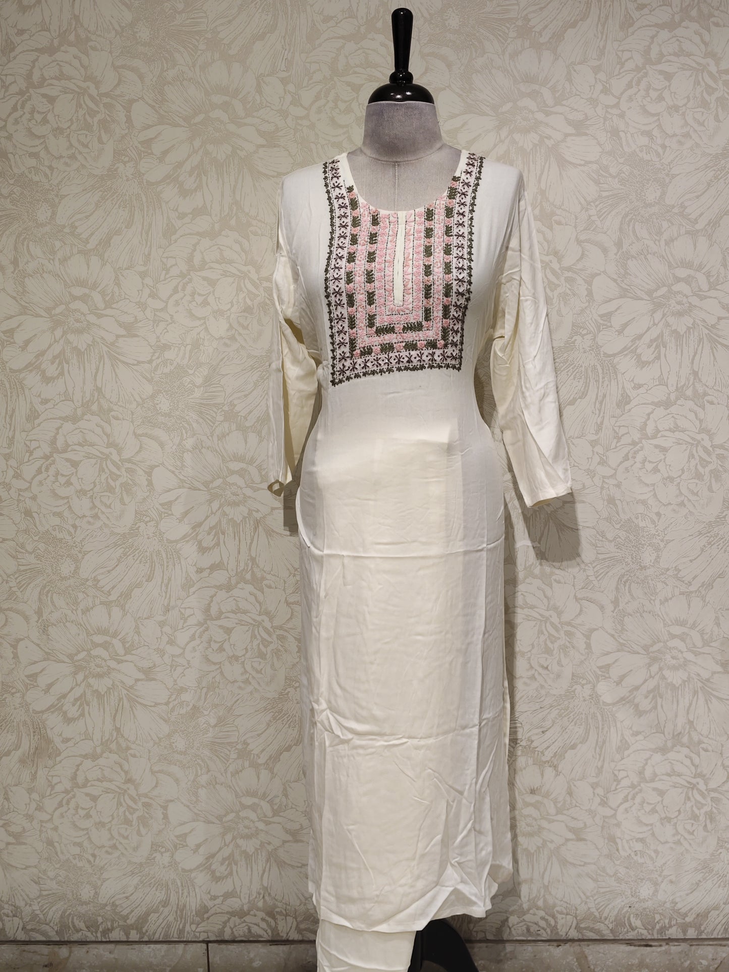 OFFER SALES TOP AND BOTTOM COLLECTIONS - IHA 27223