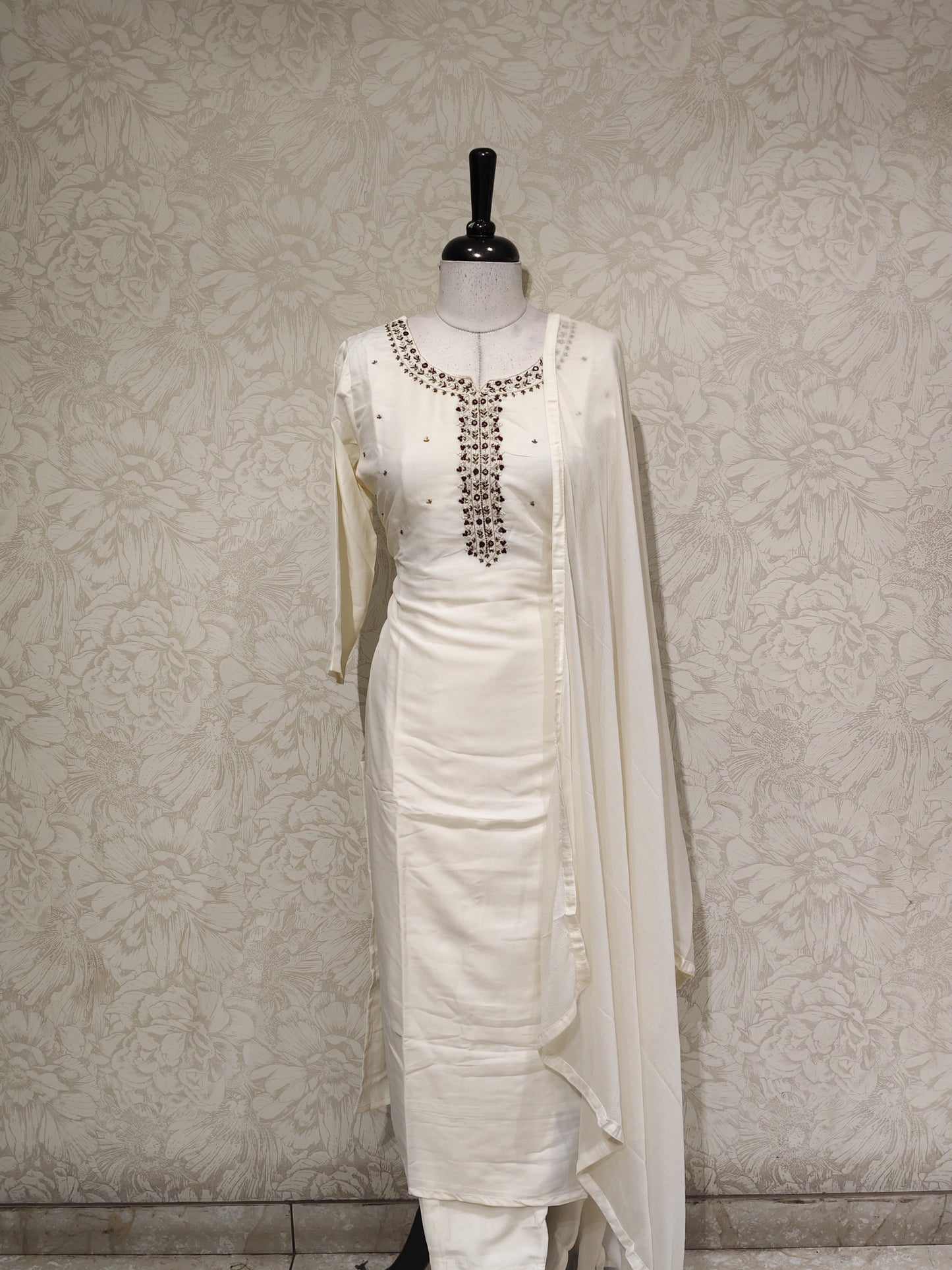 OFFER SALES TOP AND BOTTOM - IHA 27524