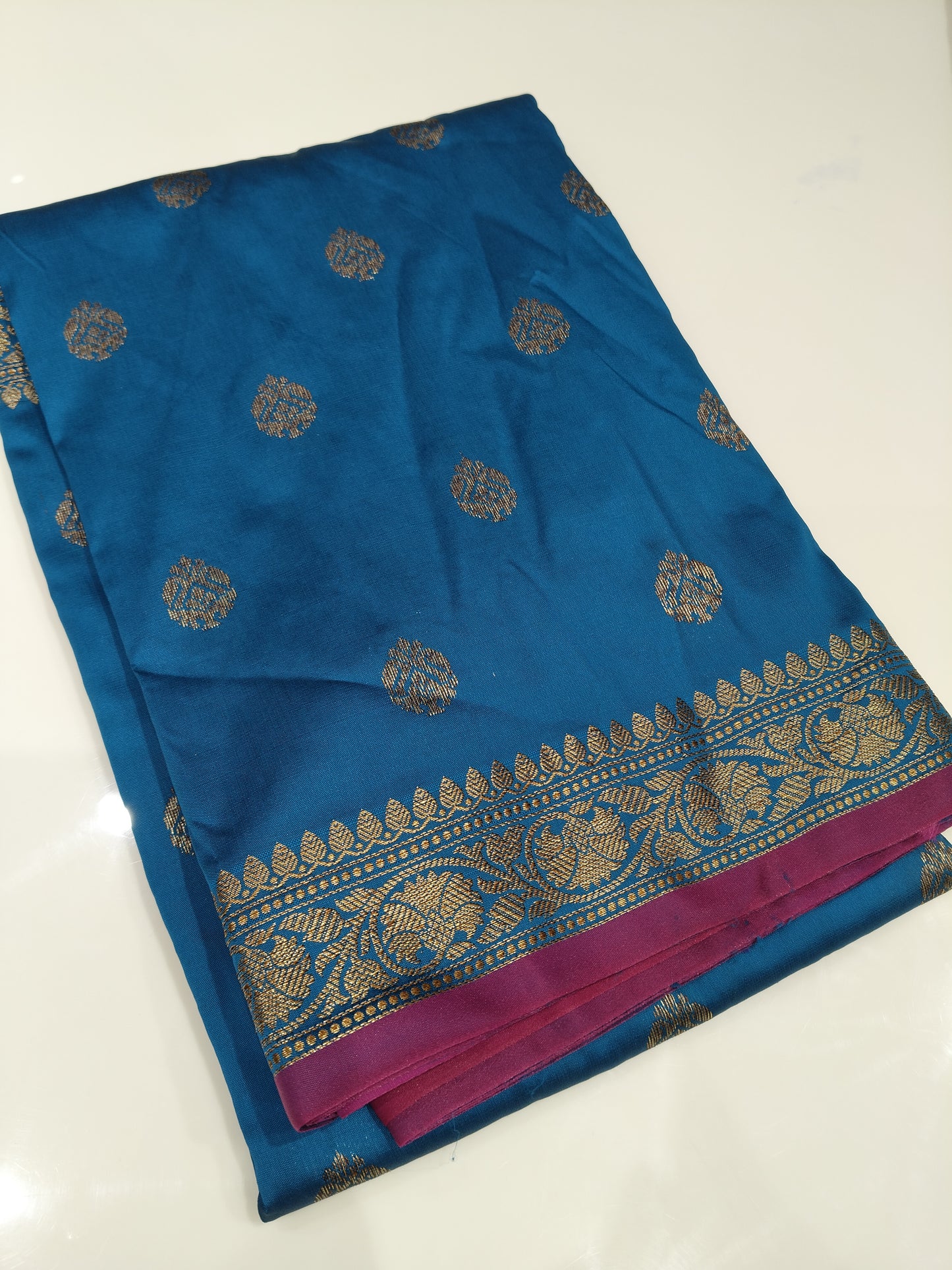 OFFER SALES SAREES - IHA 27410