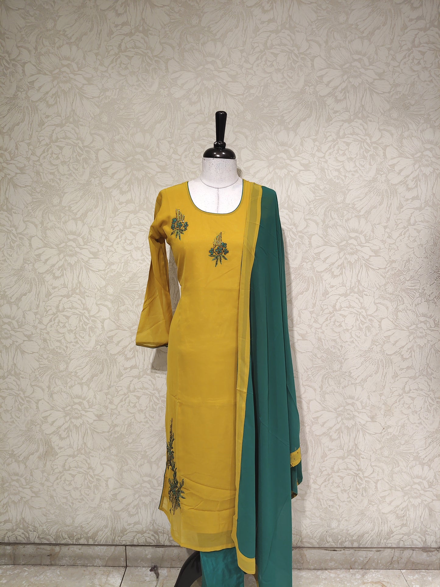 OFFER SALES TOP AND BOTTOM - IHA 27533