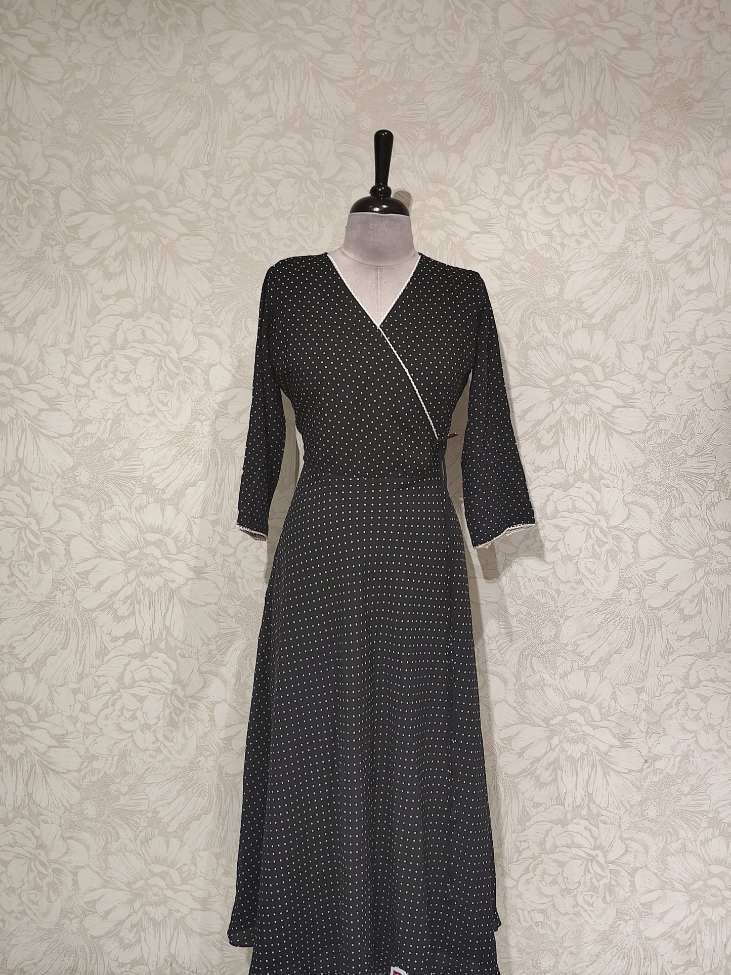 OFFER SALES TOPS COLLECTIONS - IHA 27597