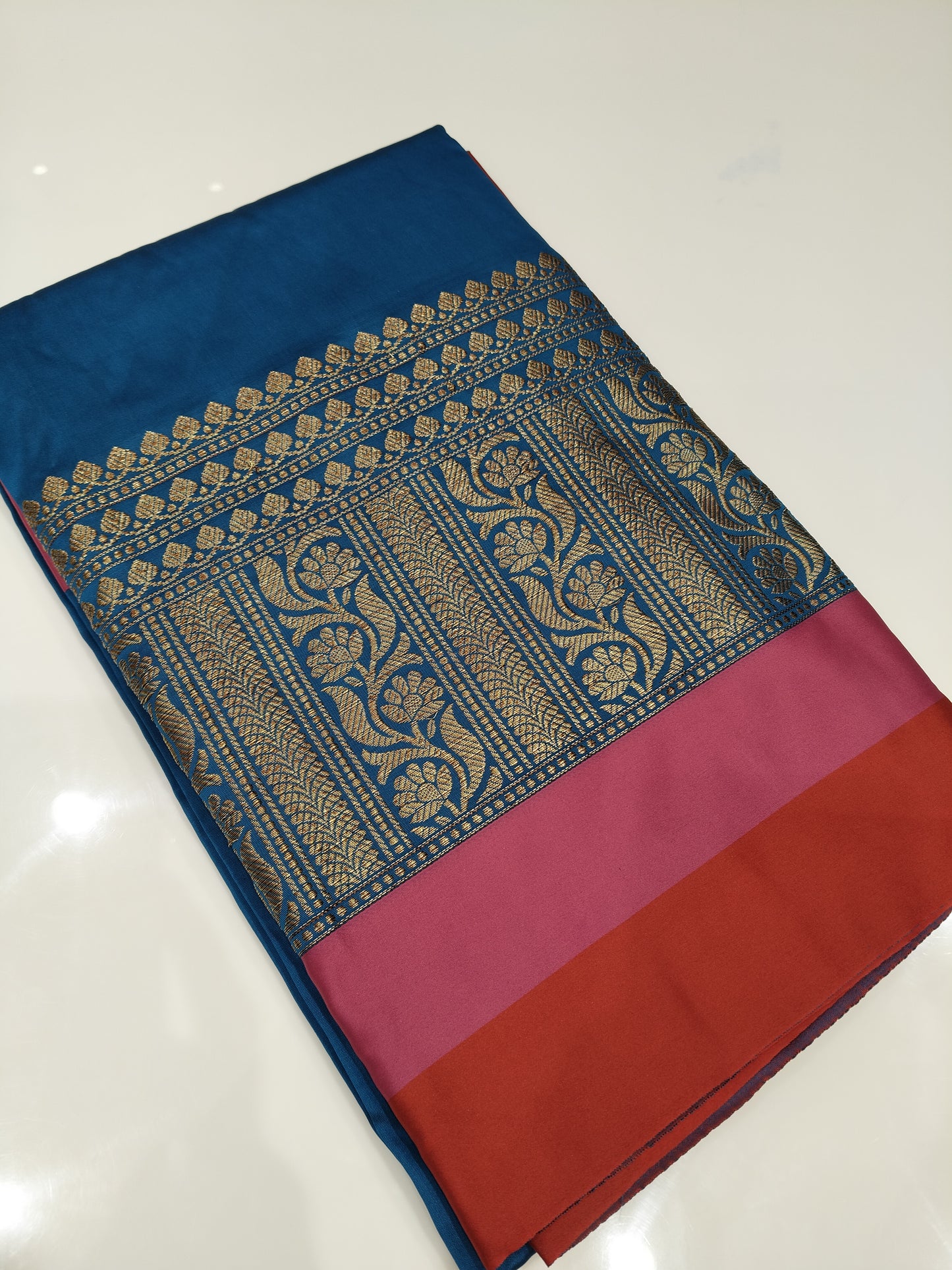 OFFER SALES SAREES - IHA 27410