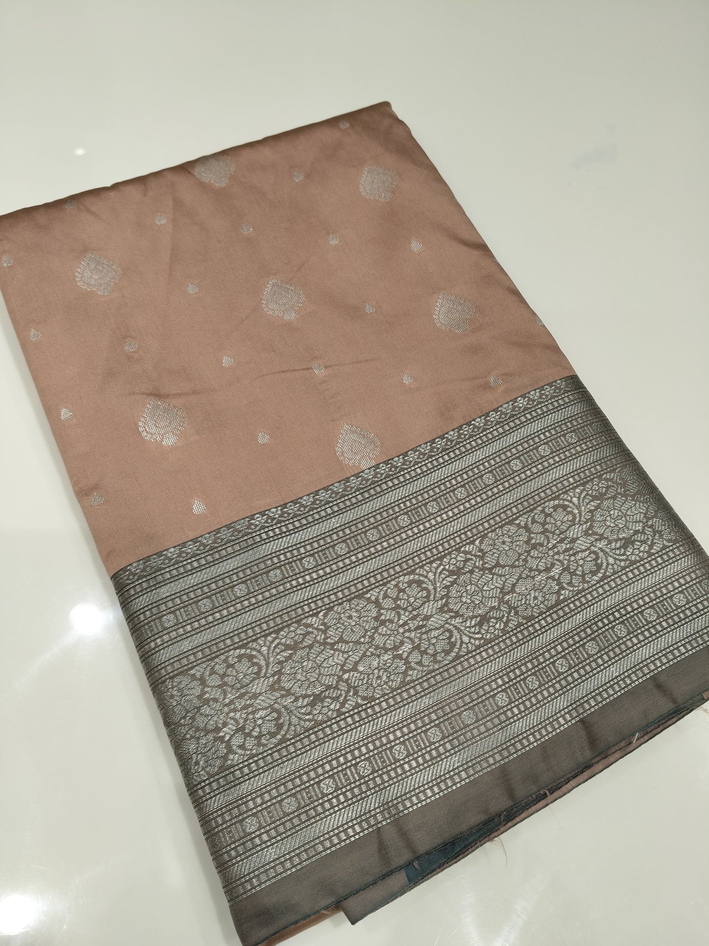 OFFER SALES SAREES - IHA 27410