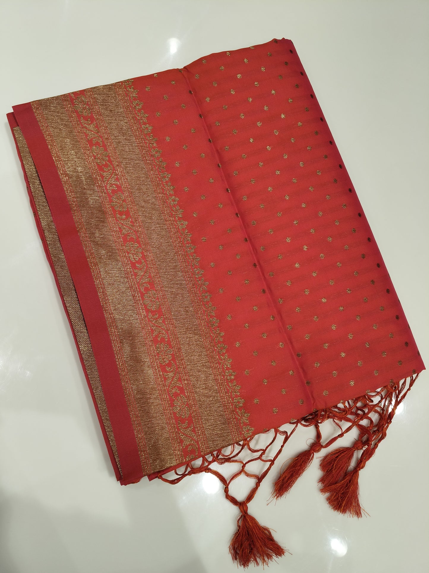 OFFER SALES SAREES - IHA 27316