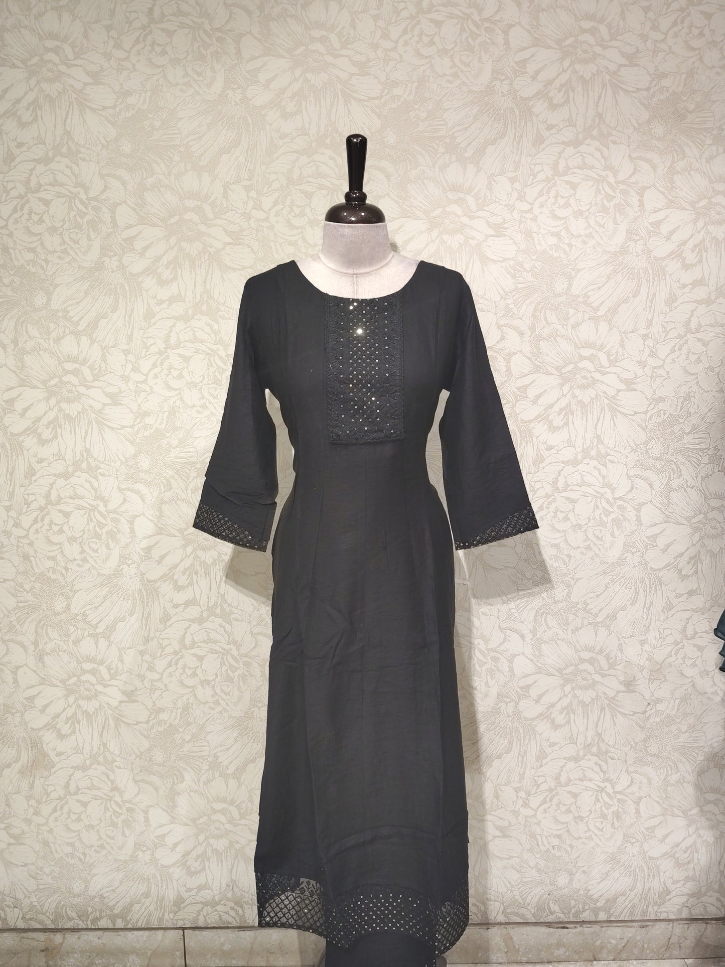 OFFER SALES TOP AND BOTTOM - IHA 27533