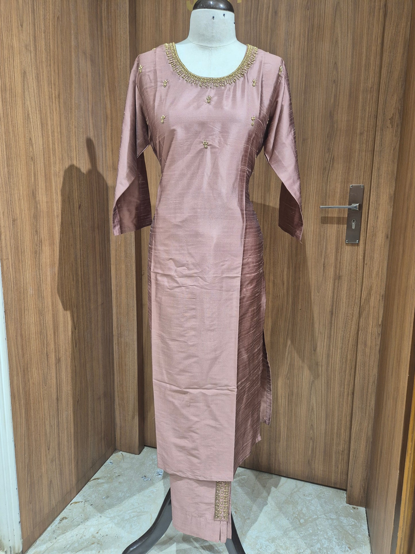 OFFER SALES TOP AND BOTTOM - IHA 26703