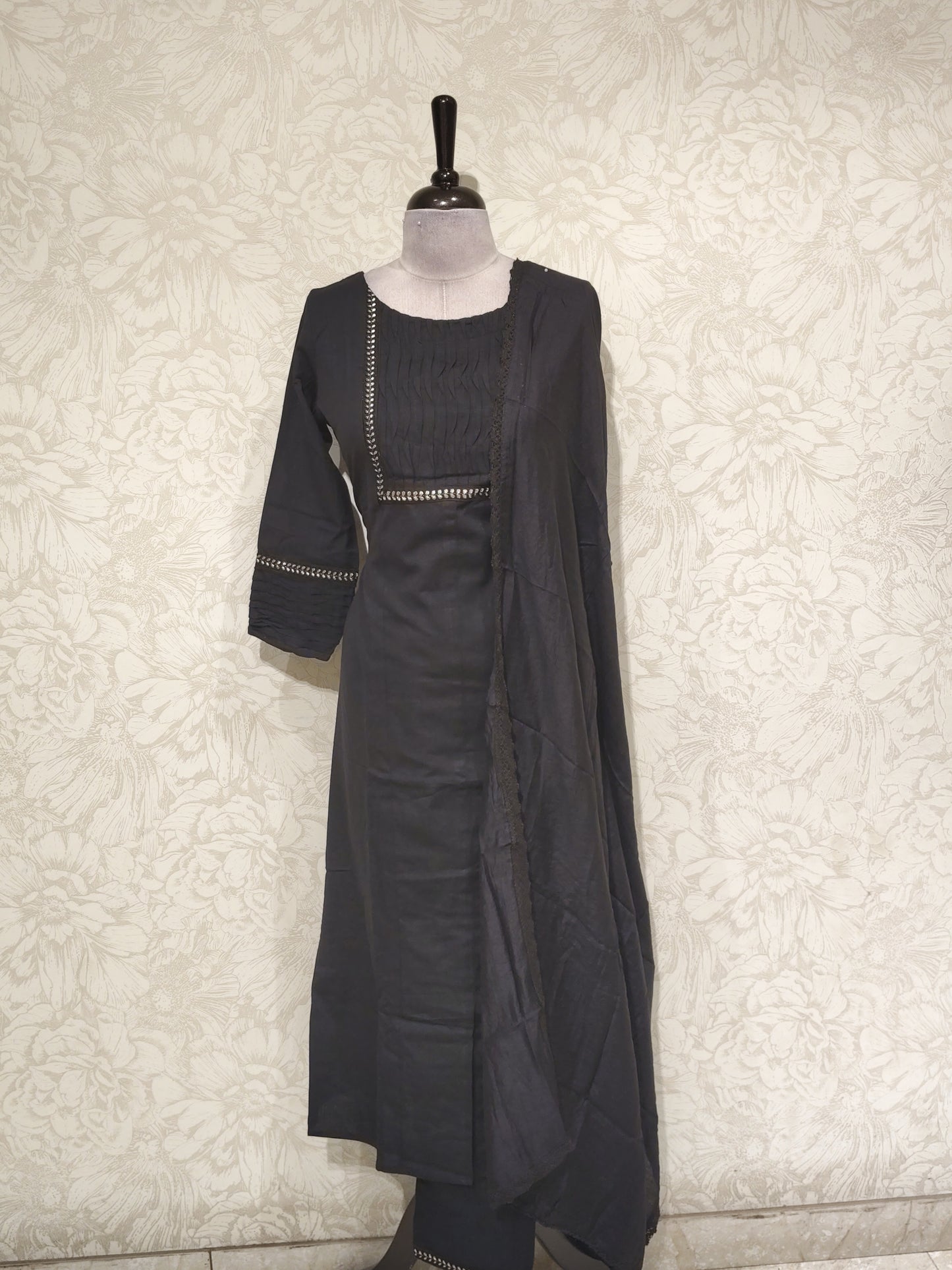 OFFER SALES TOP AND BOTTOM - IHA 27524