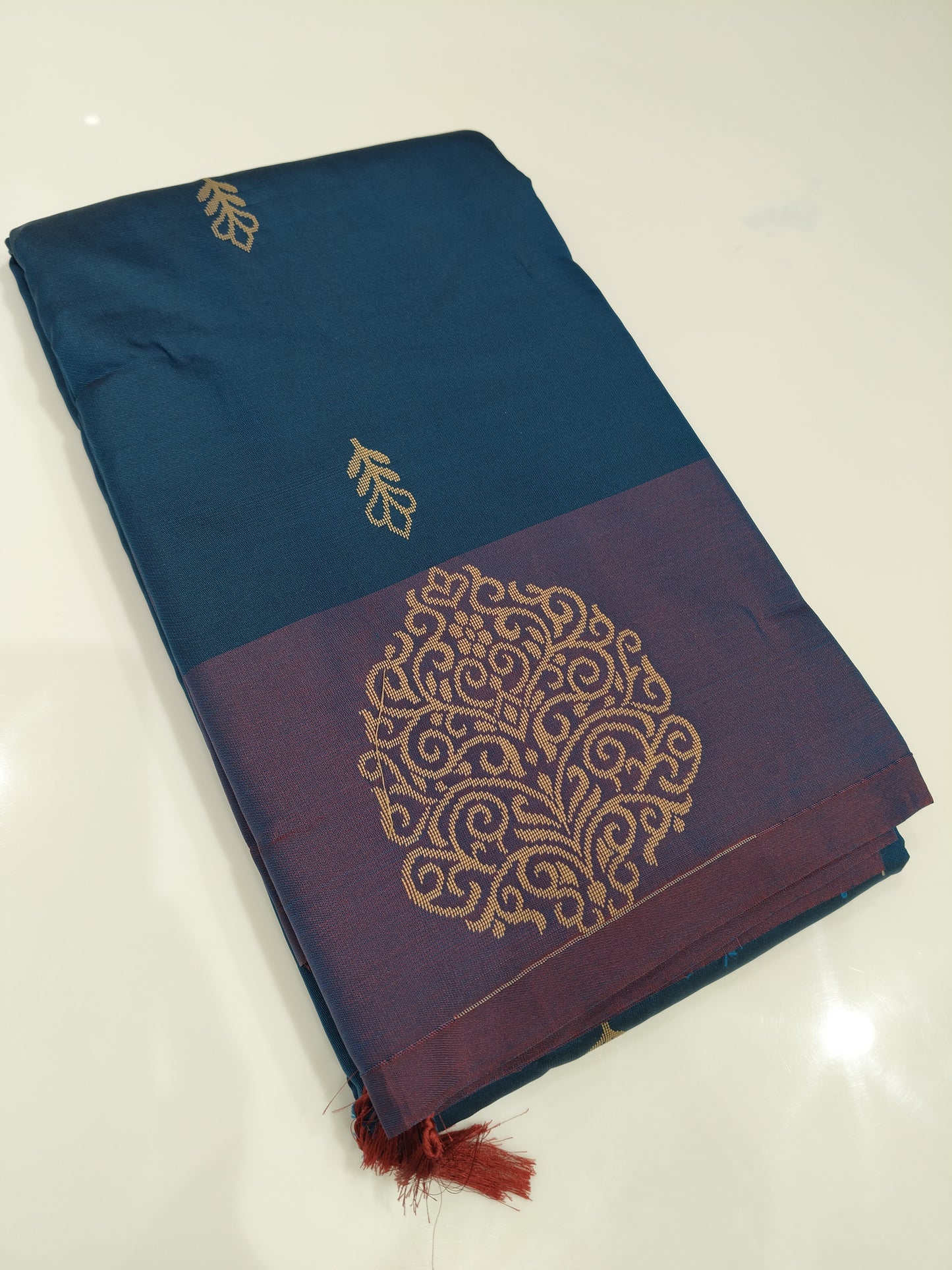 OFFER SALES SAREES - IHA 27410
